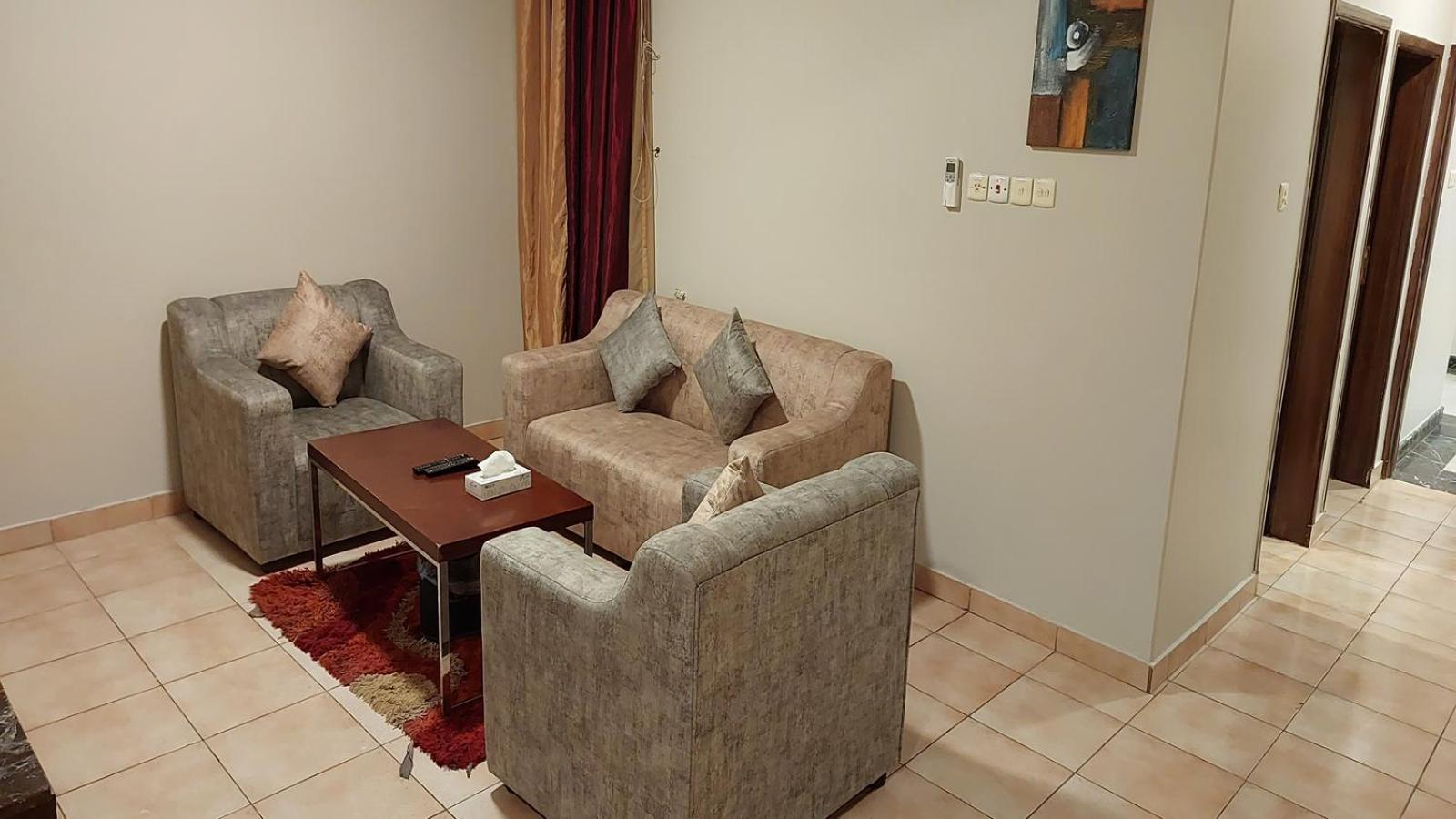 Royal Suite - Photo 2