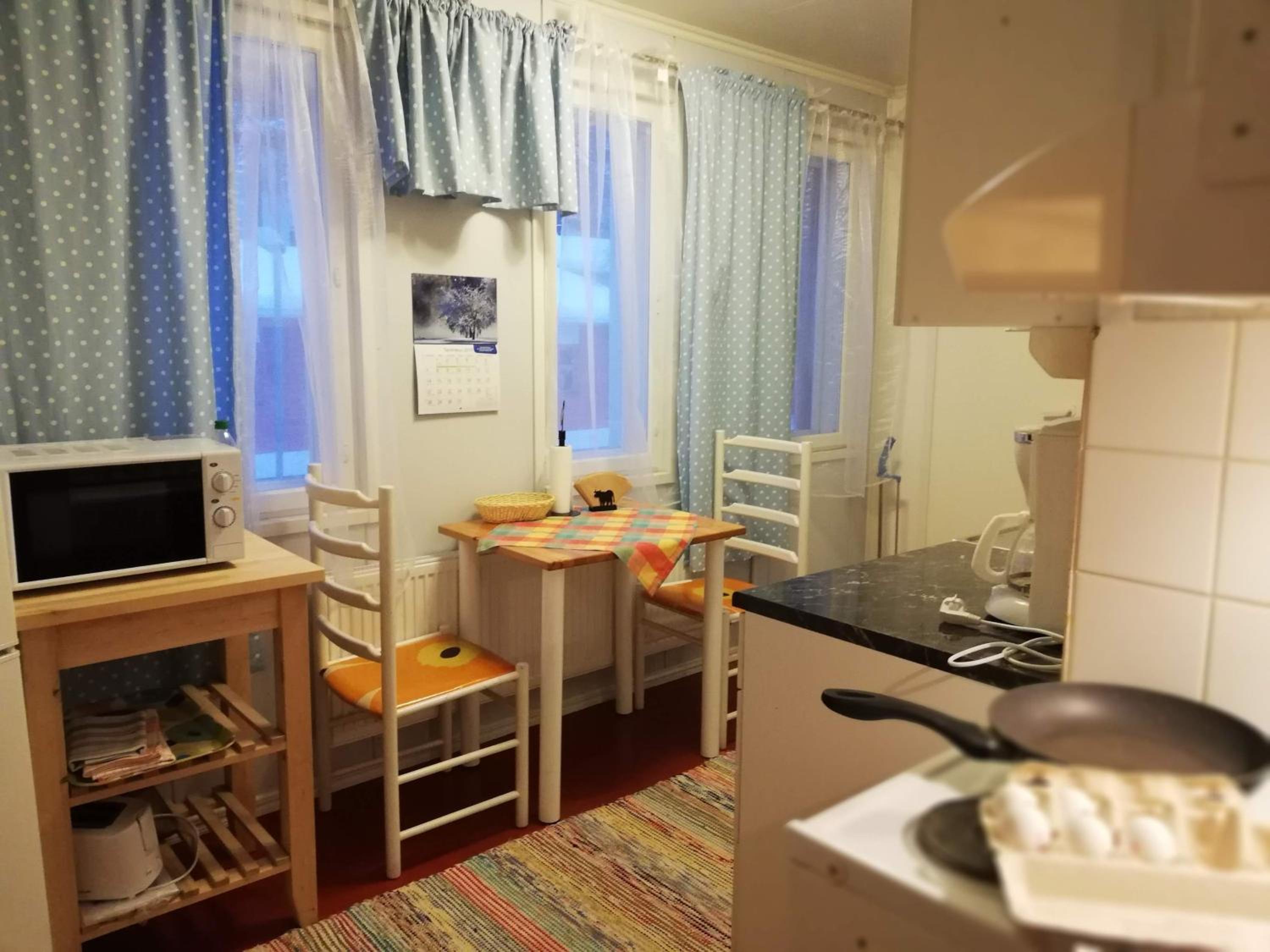 Studio Apartment - Photo 7