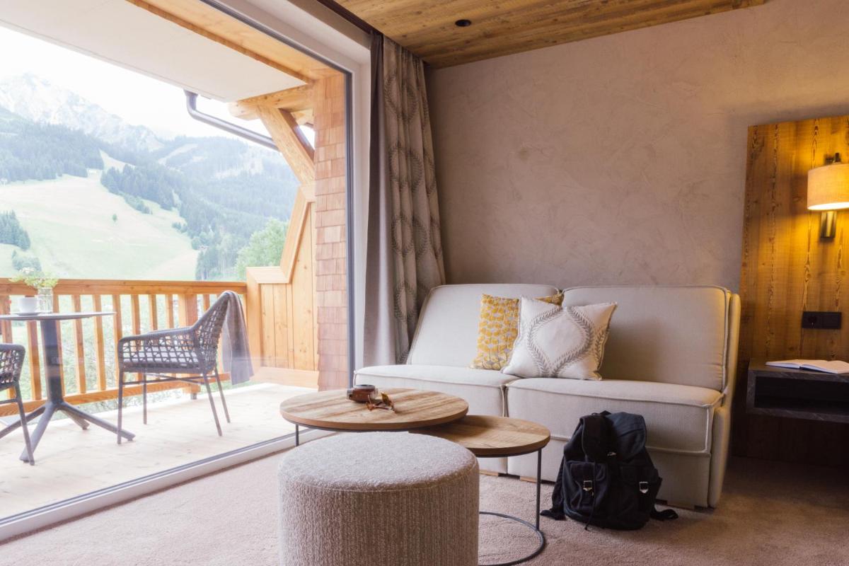 Double Room with Balcony photo 3