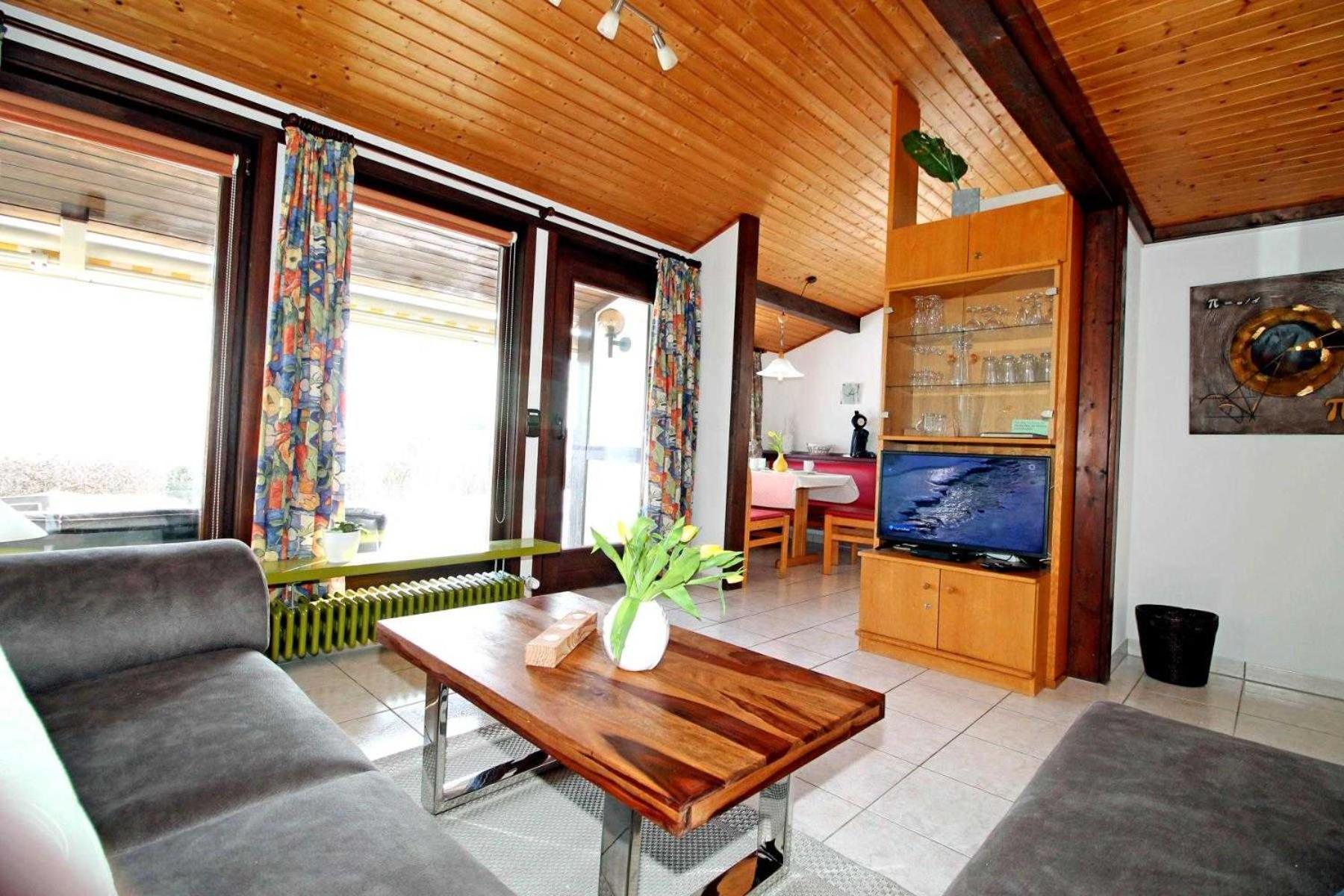 One-Bedroom House photo 1