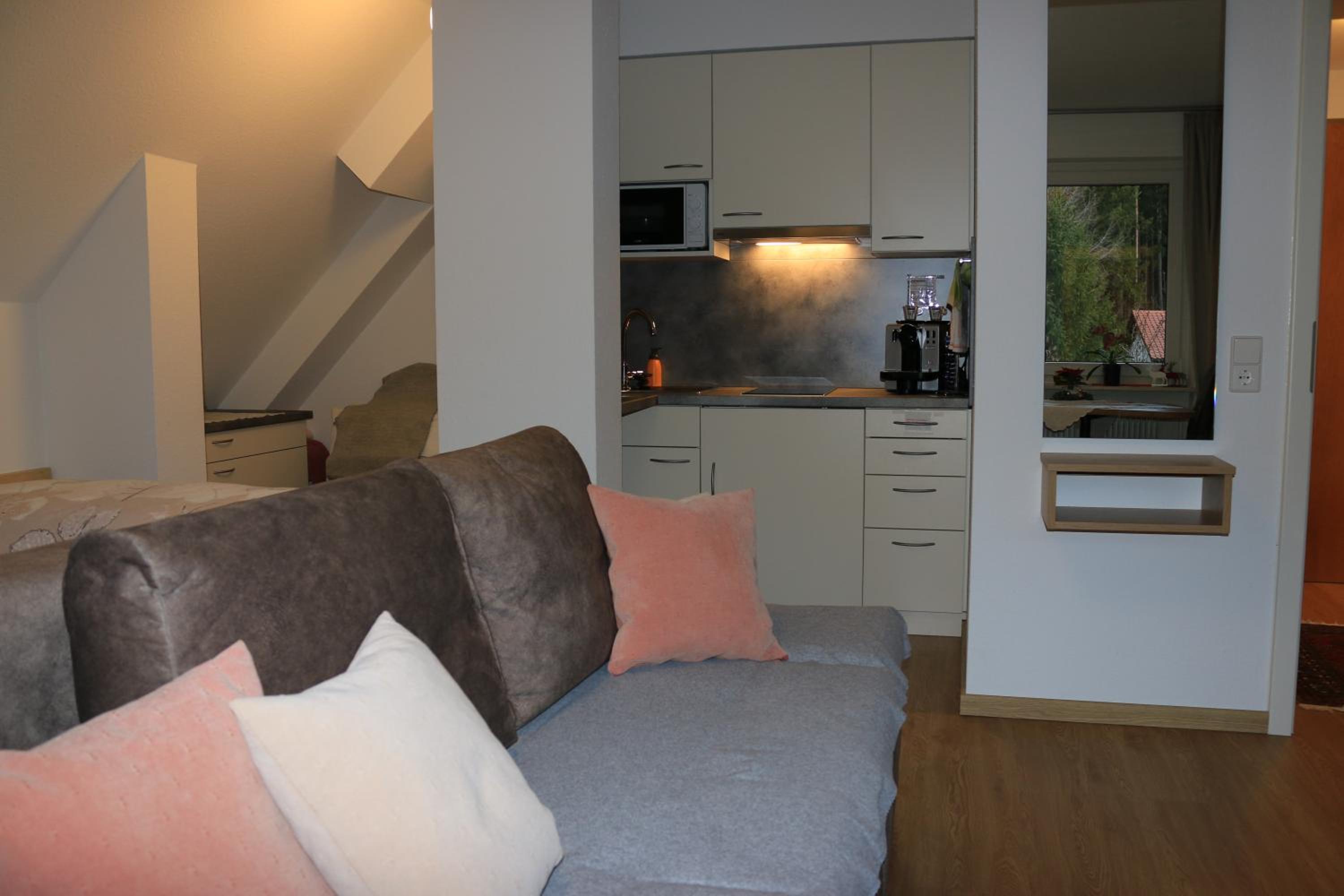 One-Bedroom Apartment - Photo 5