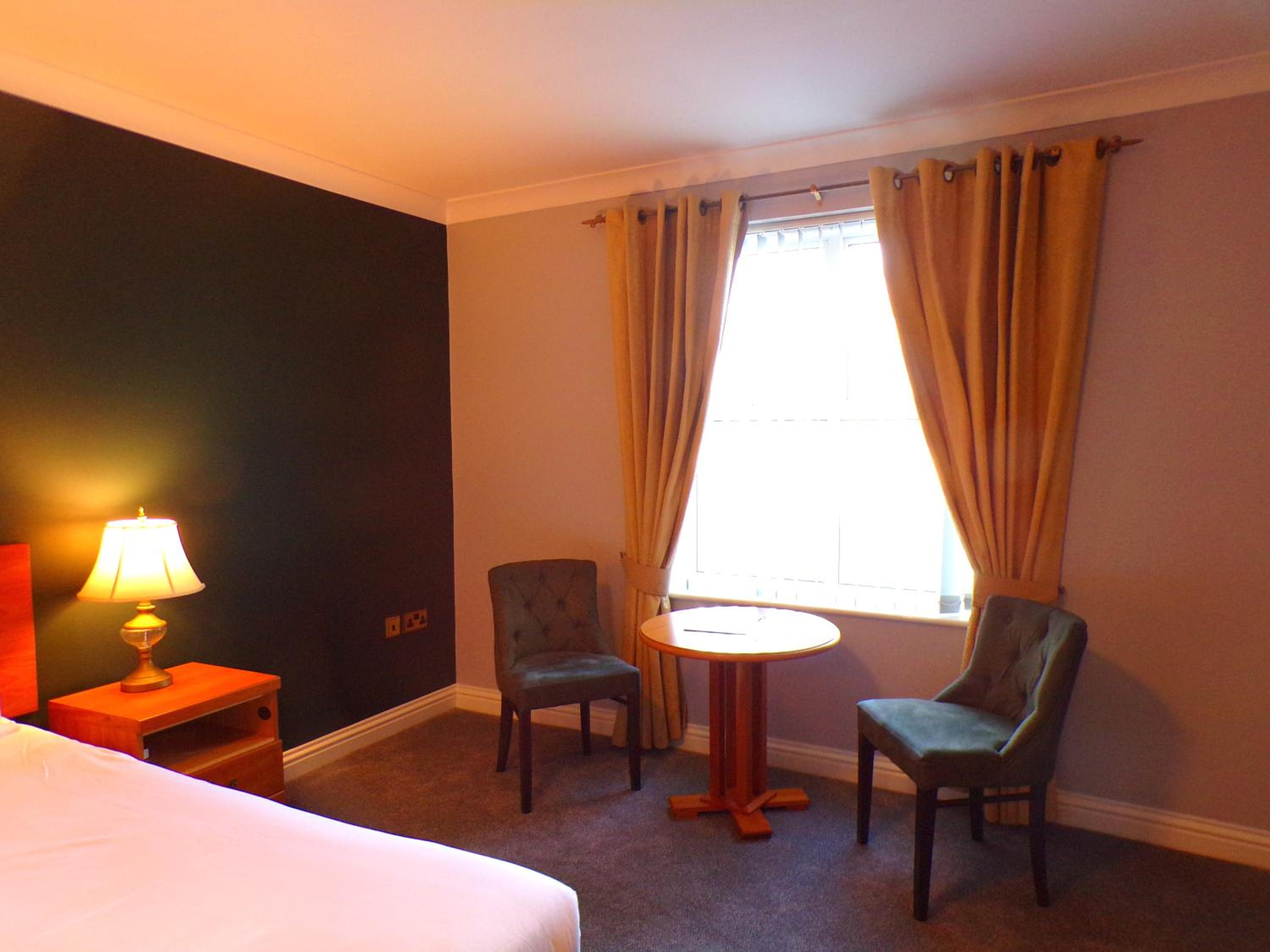 Twin Room - Photo 4
