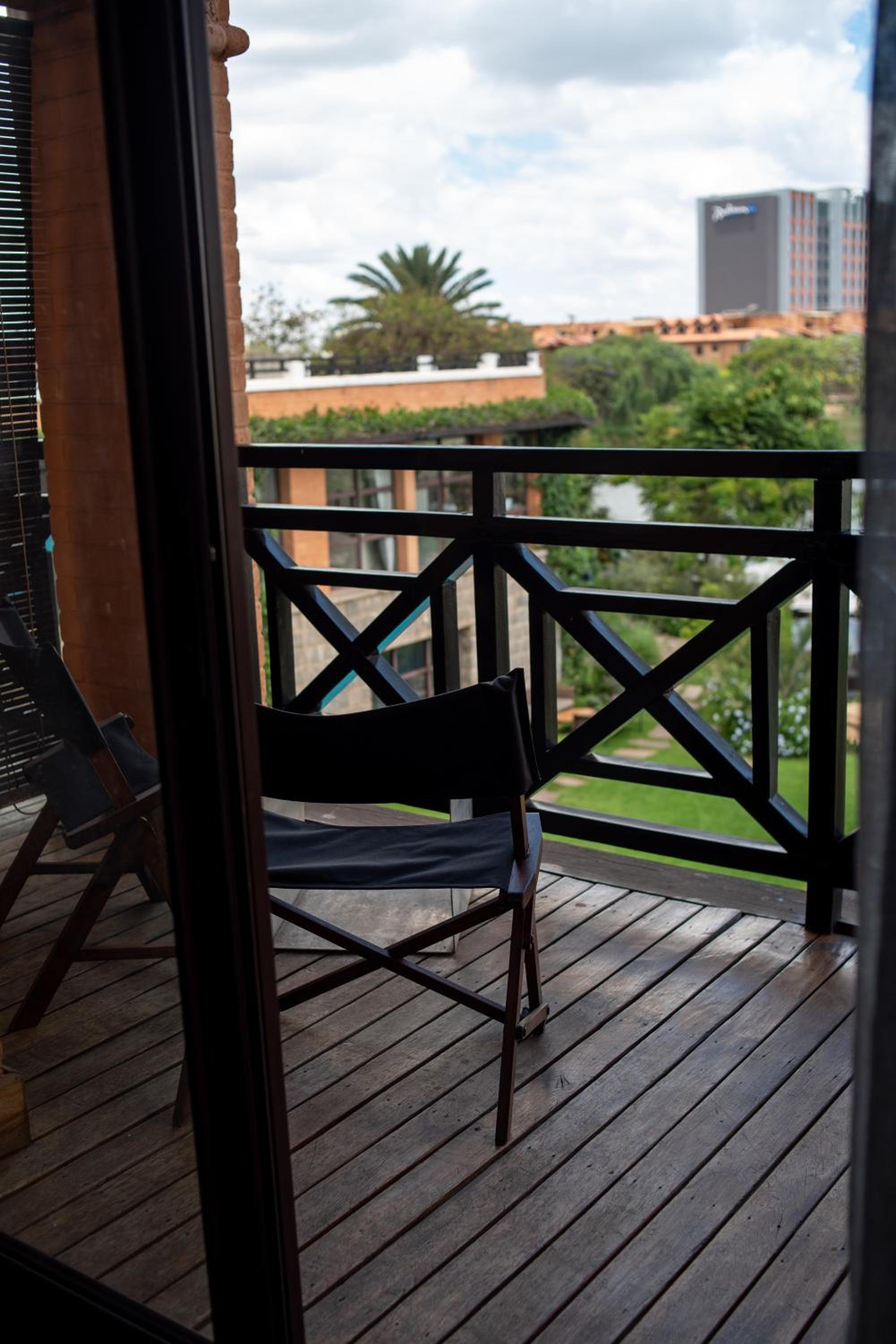 Superior Room with Balcony and Lake View photo 3