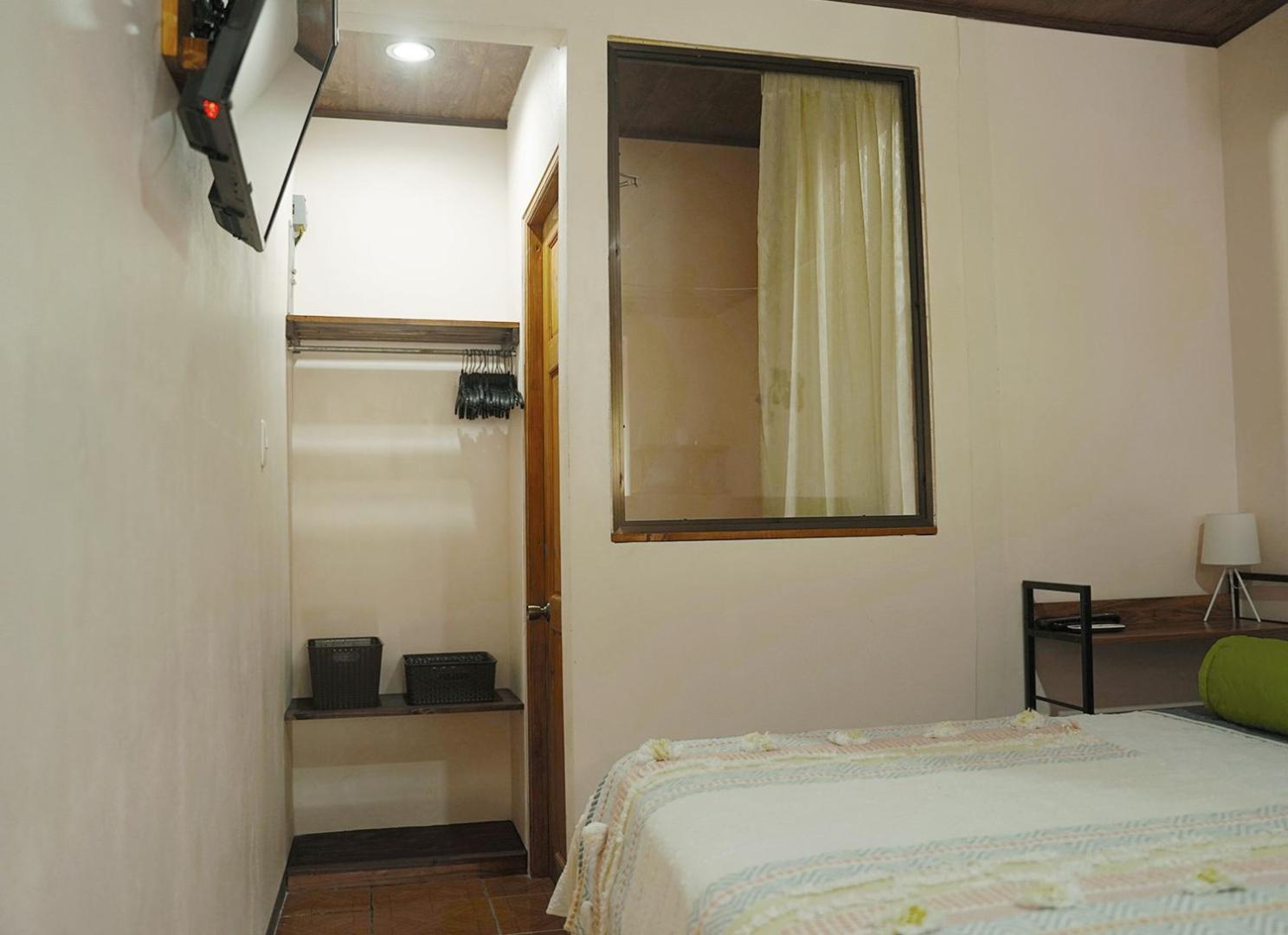 One-Bedroom Apartment photo 3