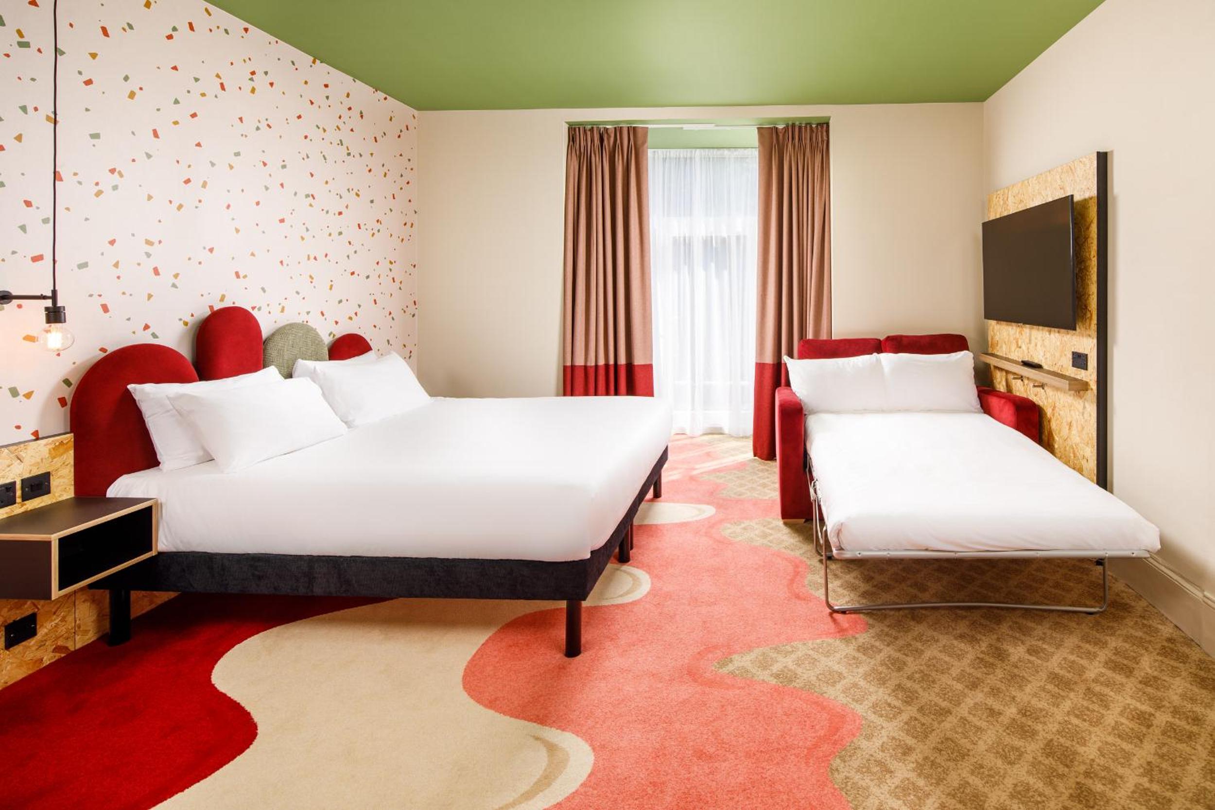 Superior Plus Room - Photo 7