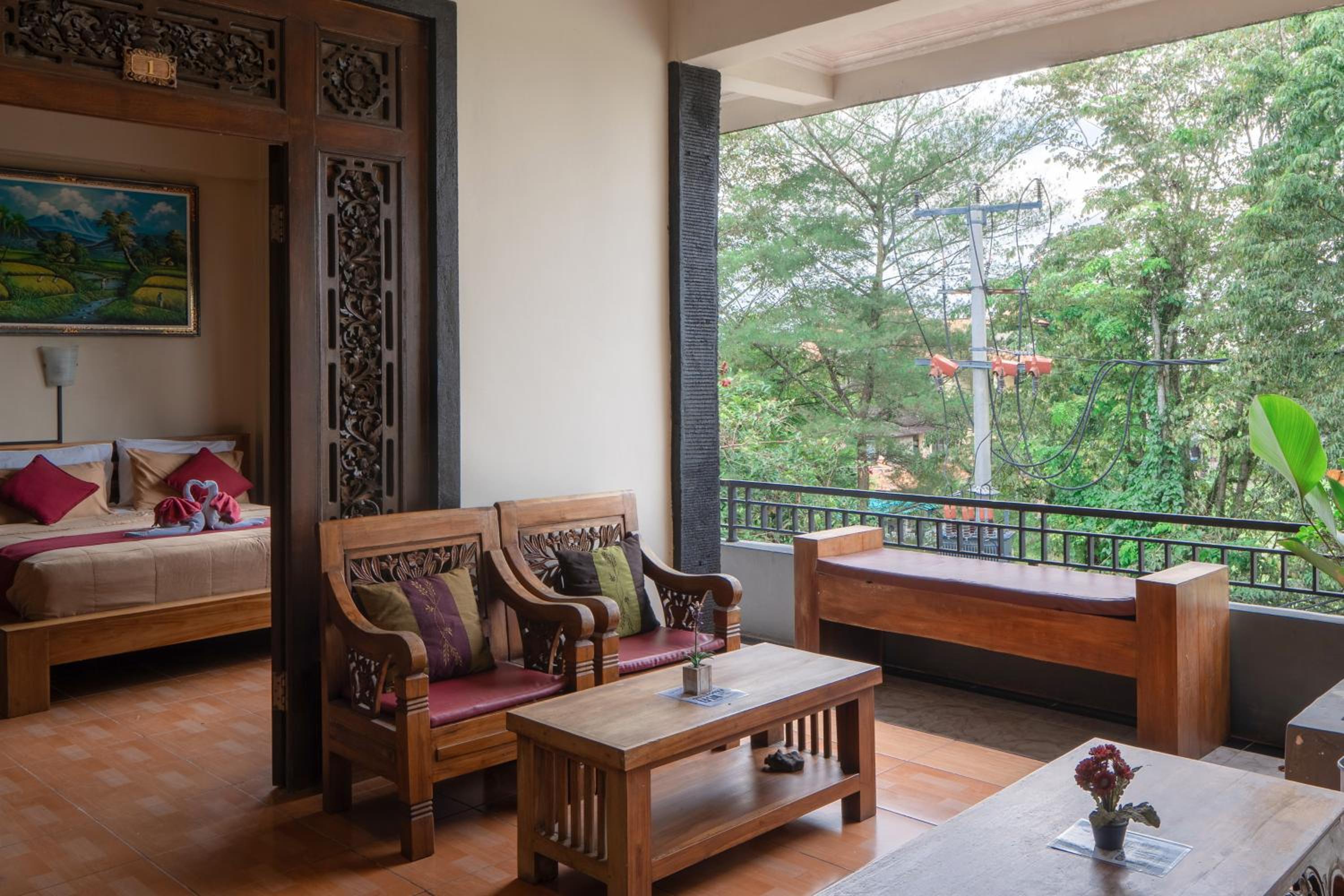 Standard Double Room - Photo 13