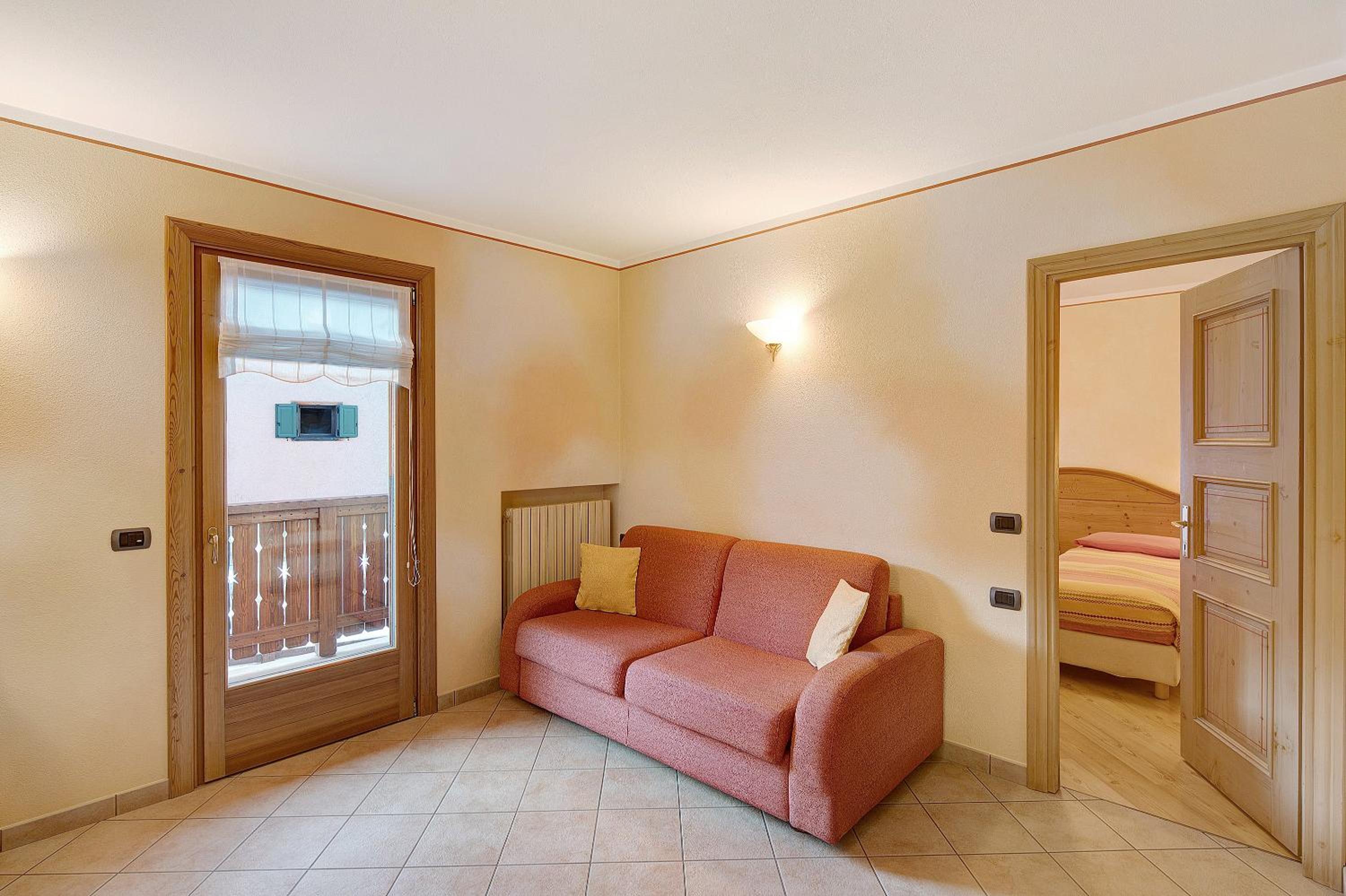 Two-Bedroom Deluxe Apartment with Balcony