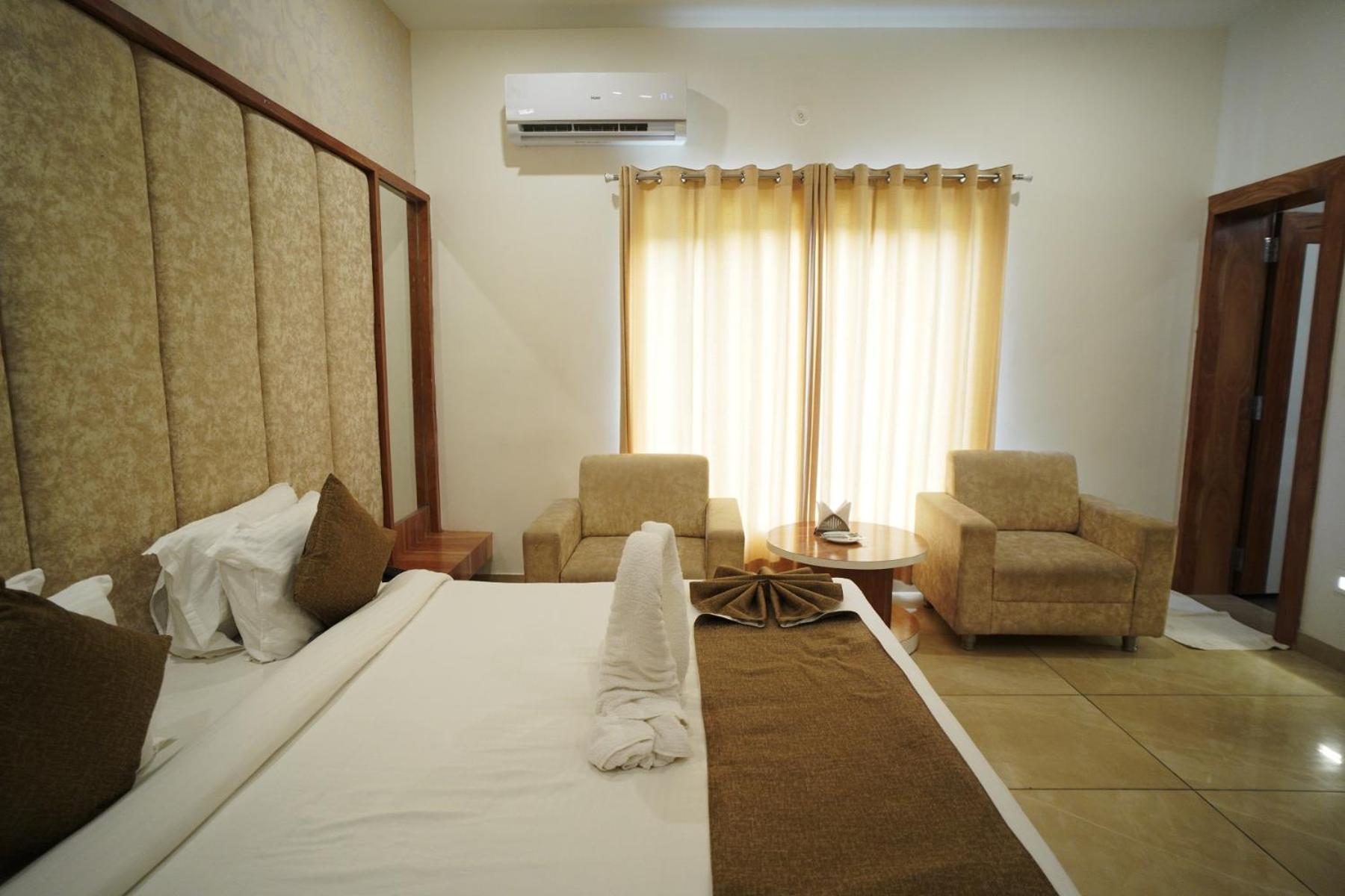 King Room with Garden View - Photo 19