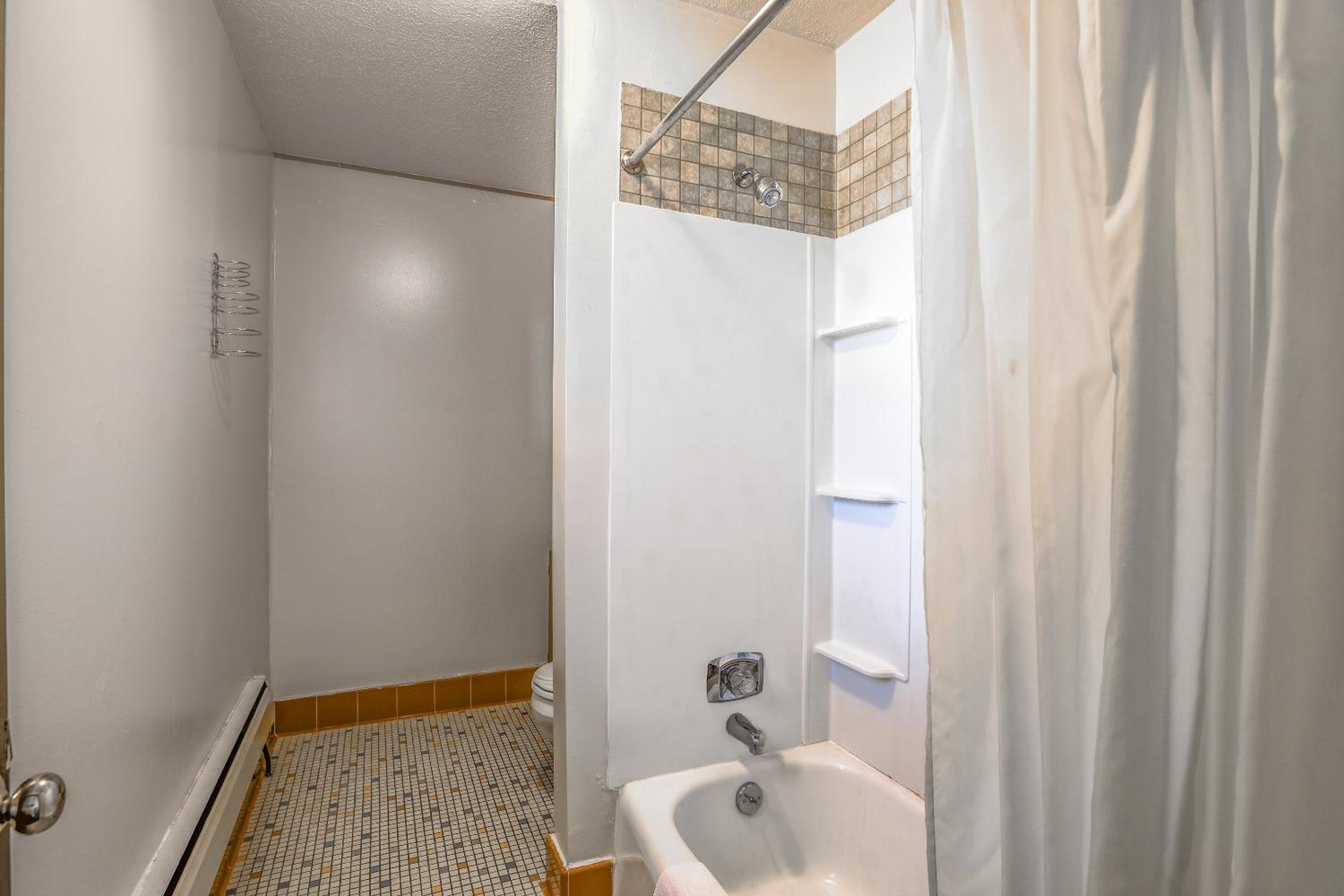 2 Full Bed - Photo 7
