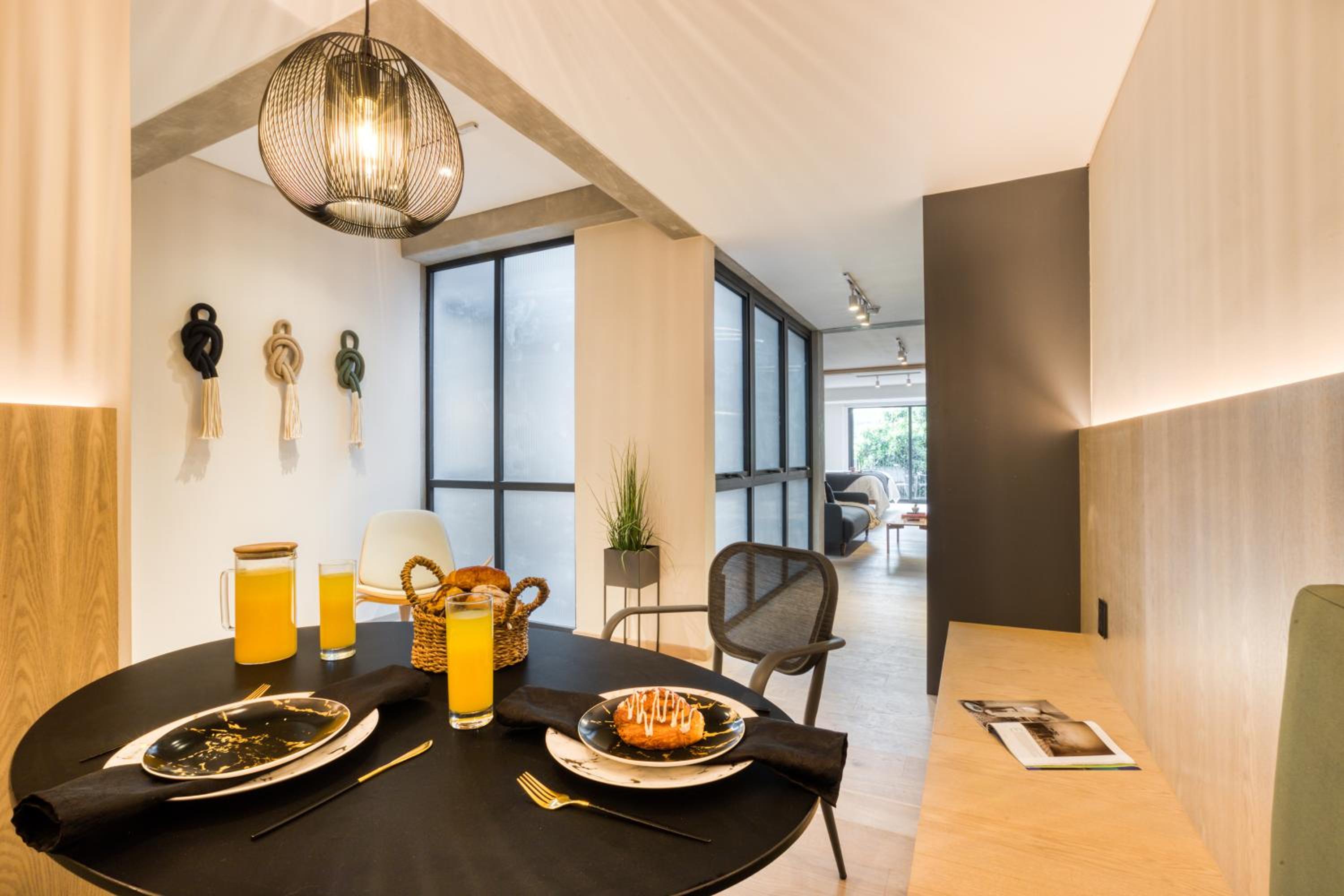 Apartment with Balcony - Photo 8