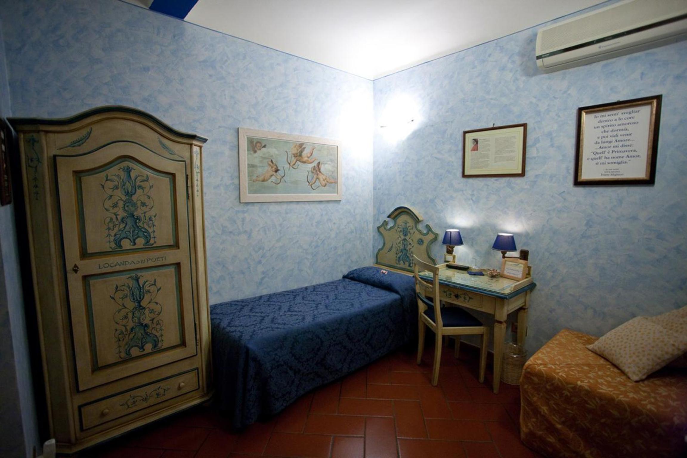 Single Room photo 3