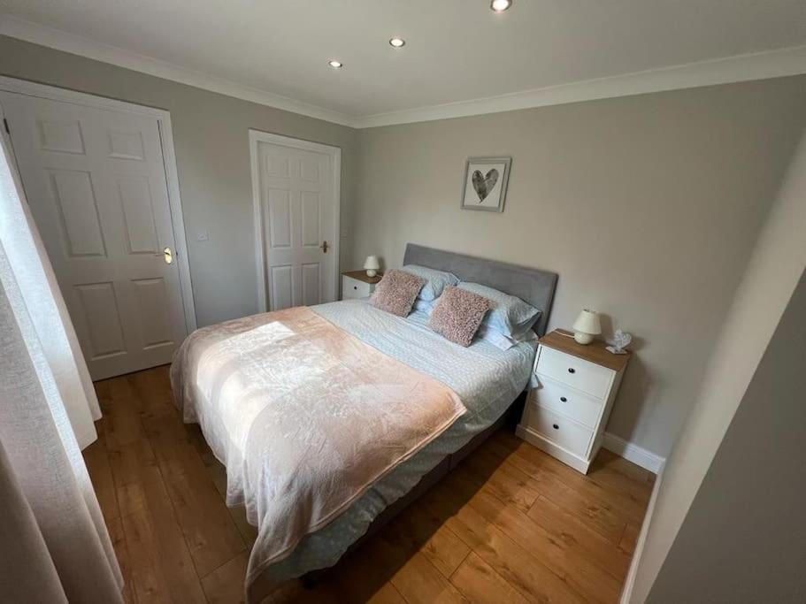 Two-Bedroom House photo 2