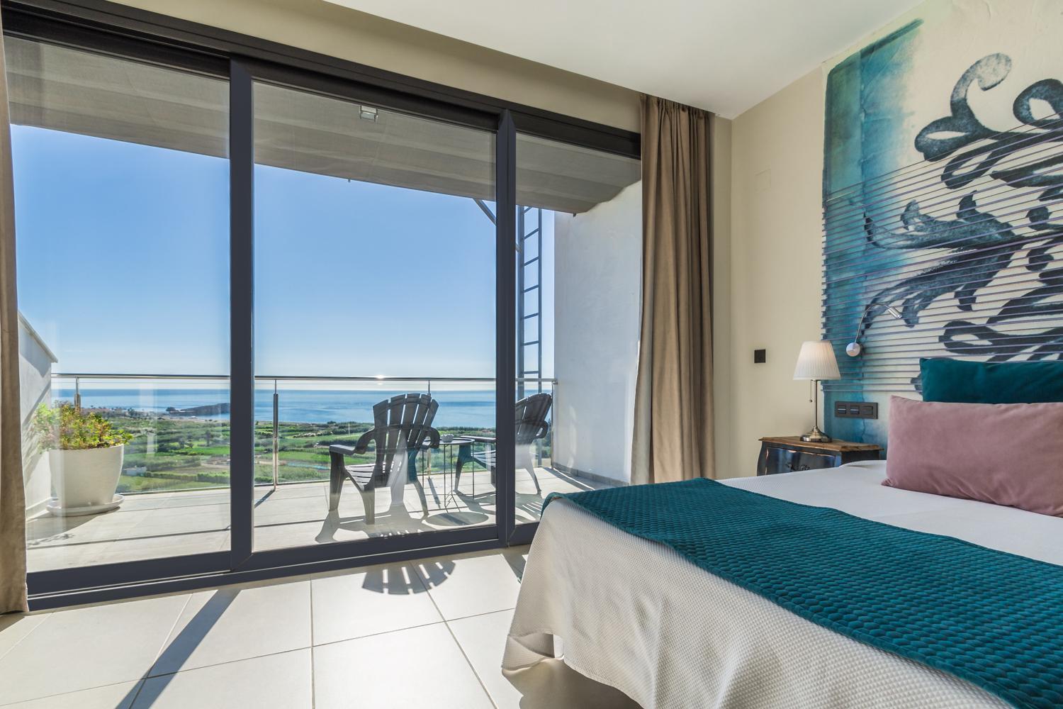 Deluxe Double Room with Shower photo 3