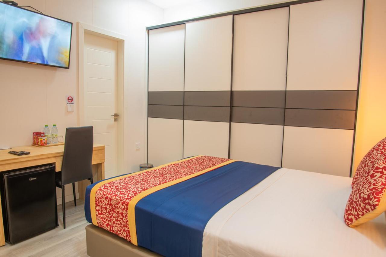Deluxe Double Room - Photo 18