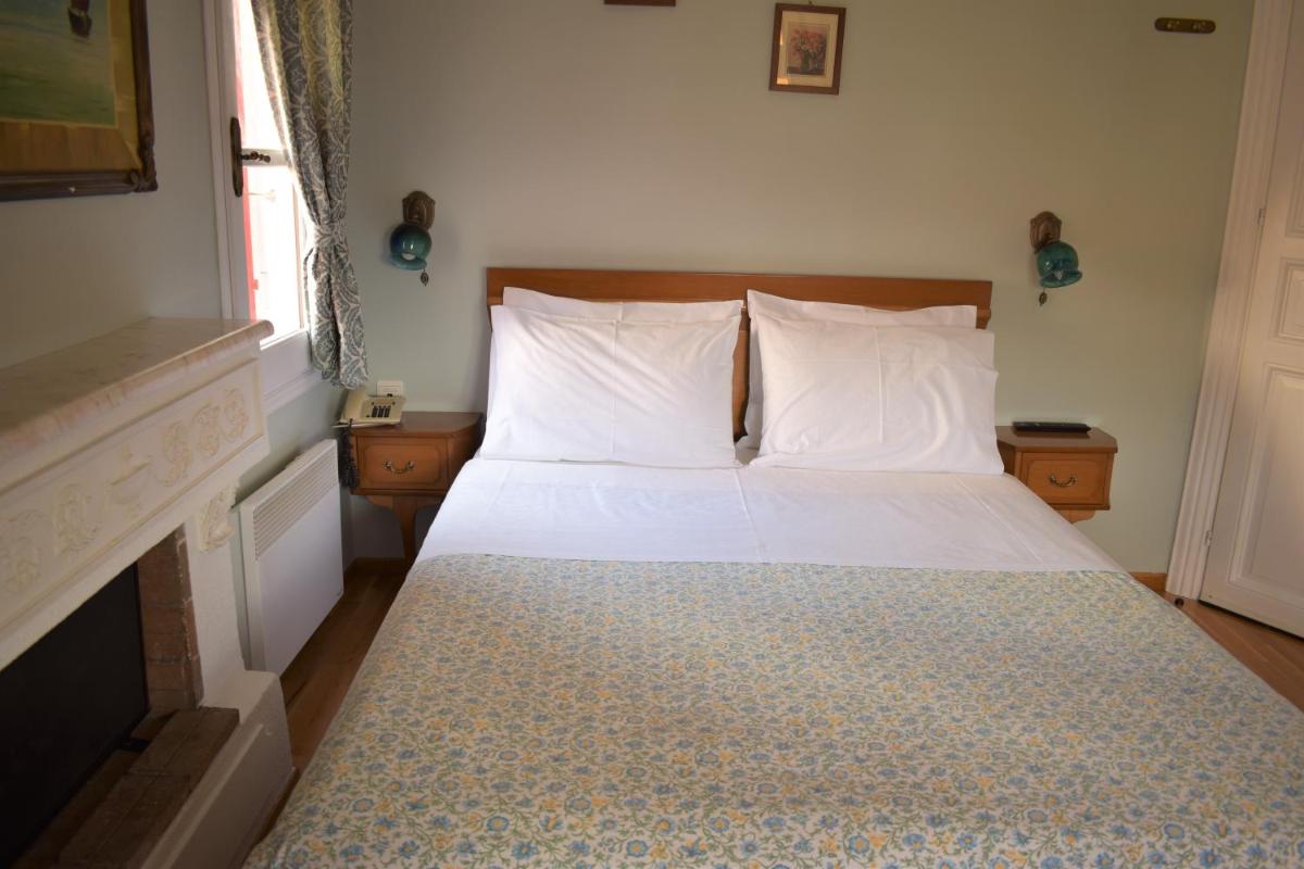 Double Room with Lake View photo 2