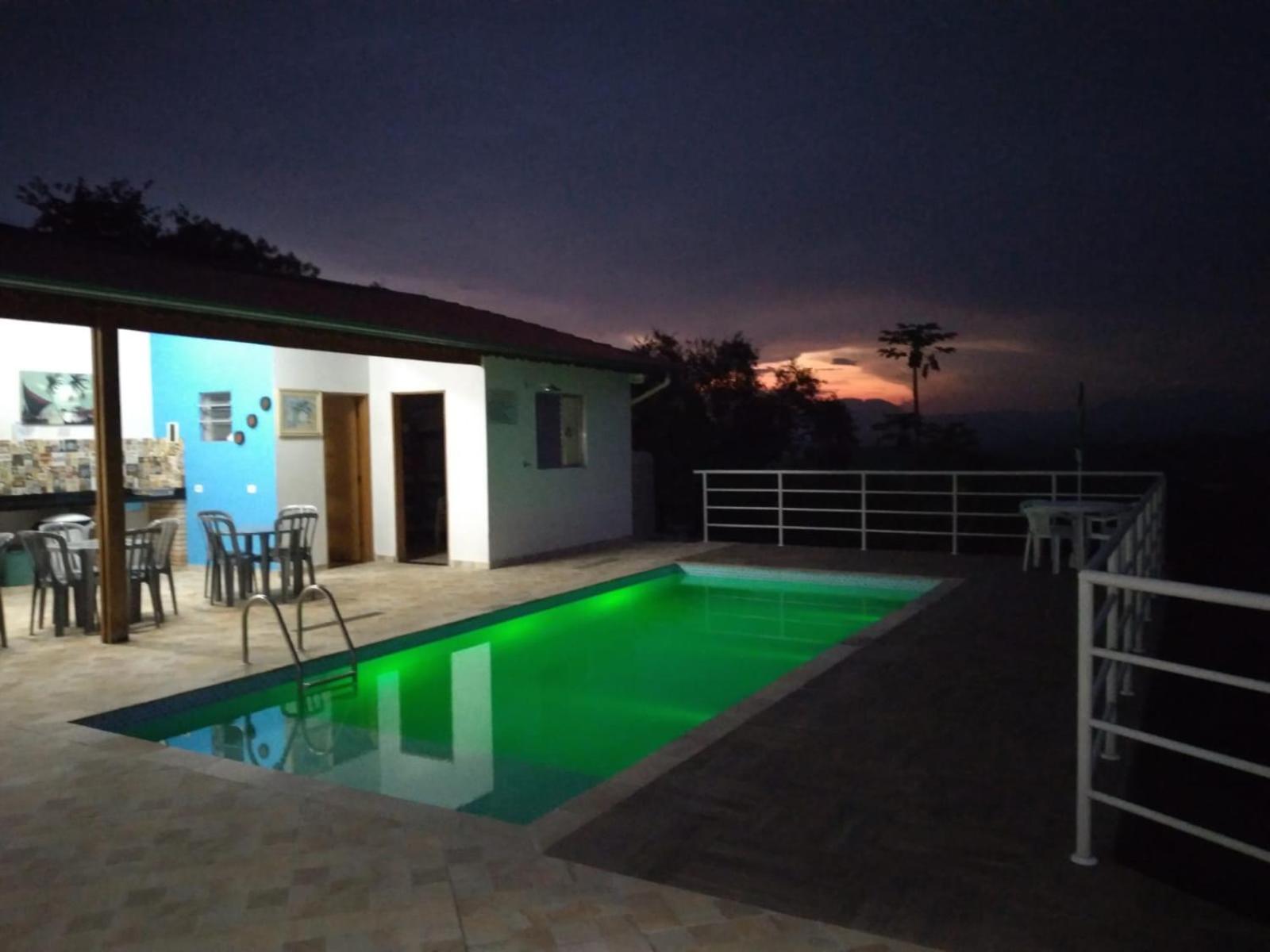 Three-Bedroom House photo 2