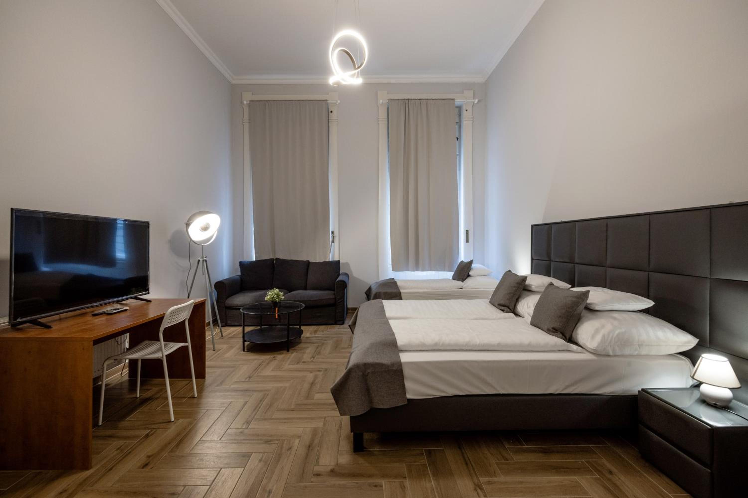 Two-Bedroom Apartment - Photo 18