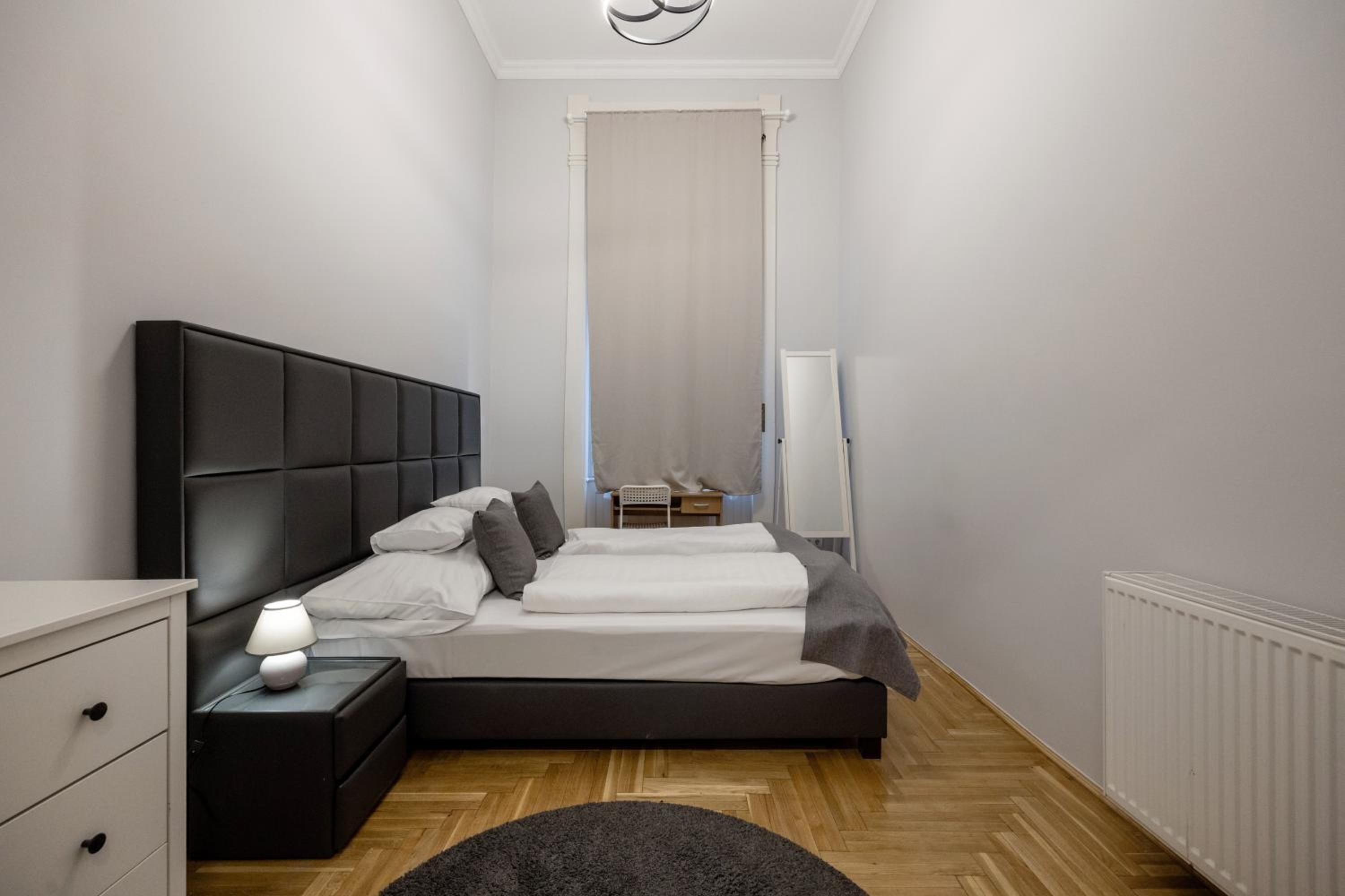 Two-Bedroom Apartment - Photo 15