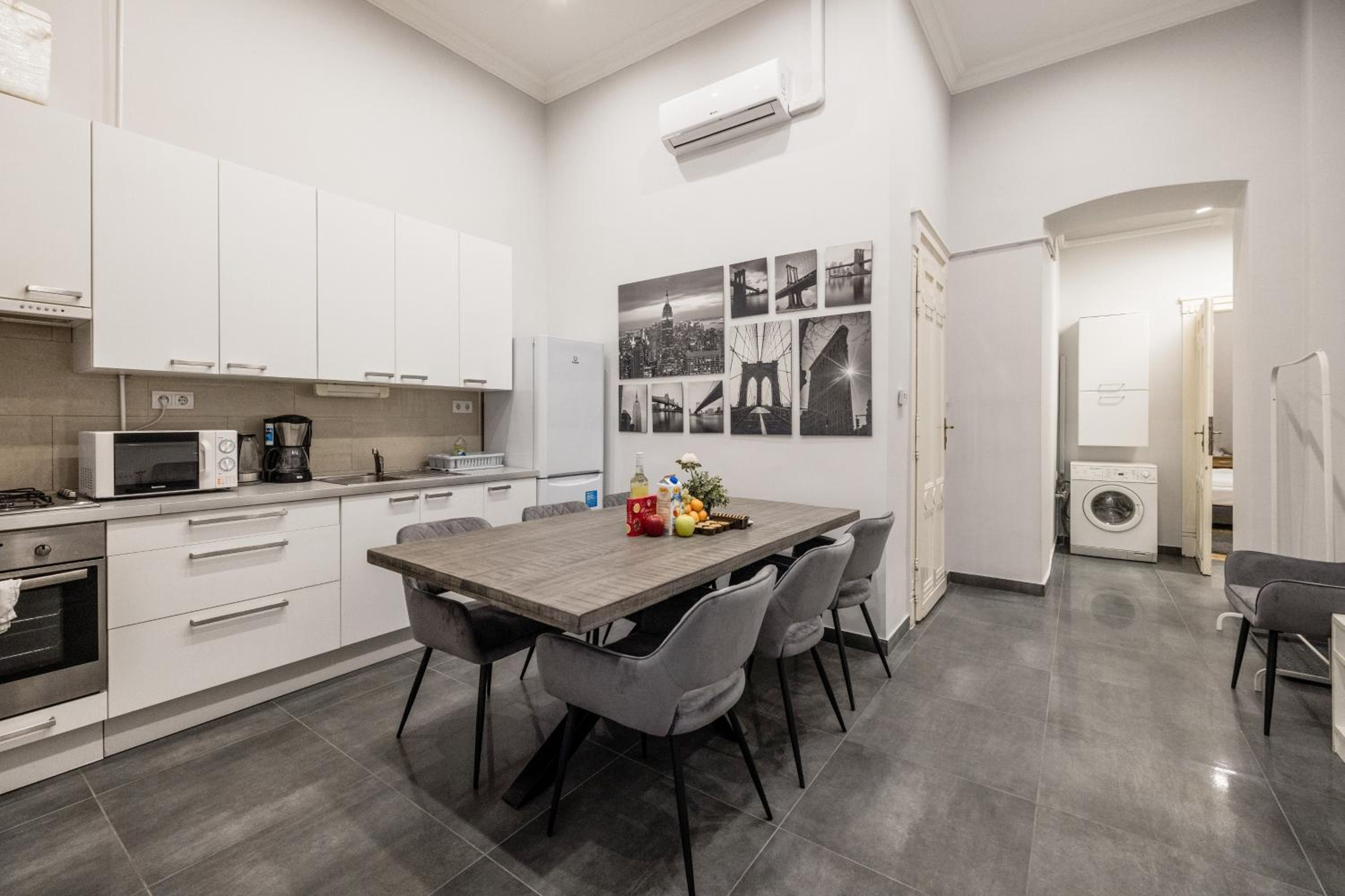 Two-Bedroom Apartment - Photo 10
