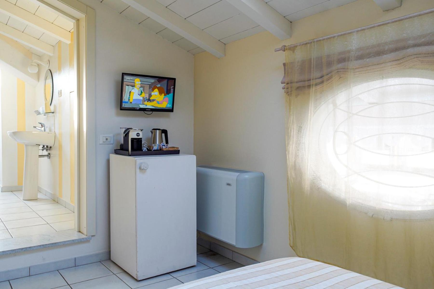 Large Single Room photo 1