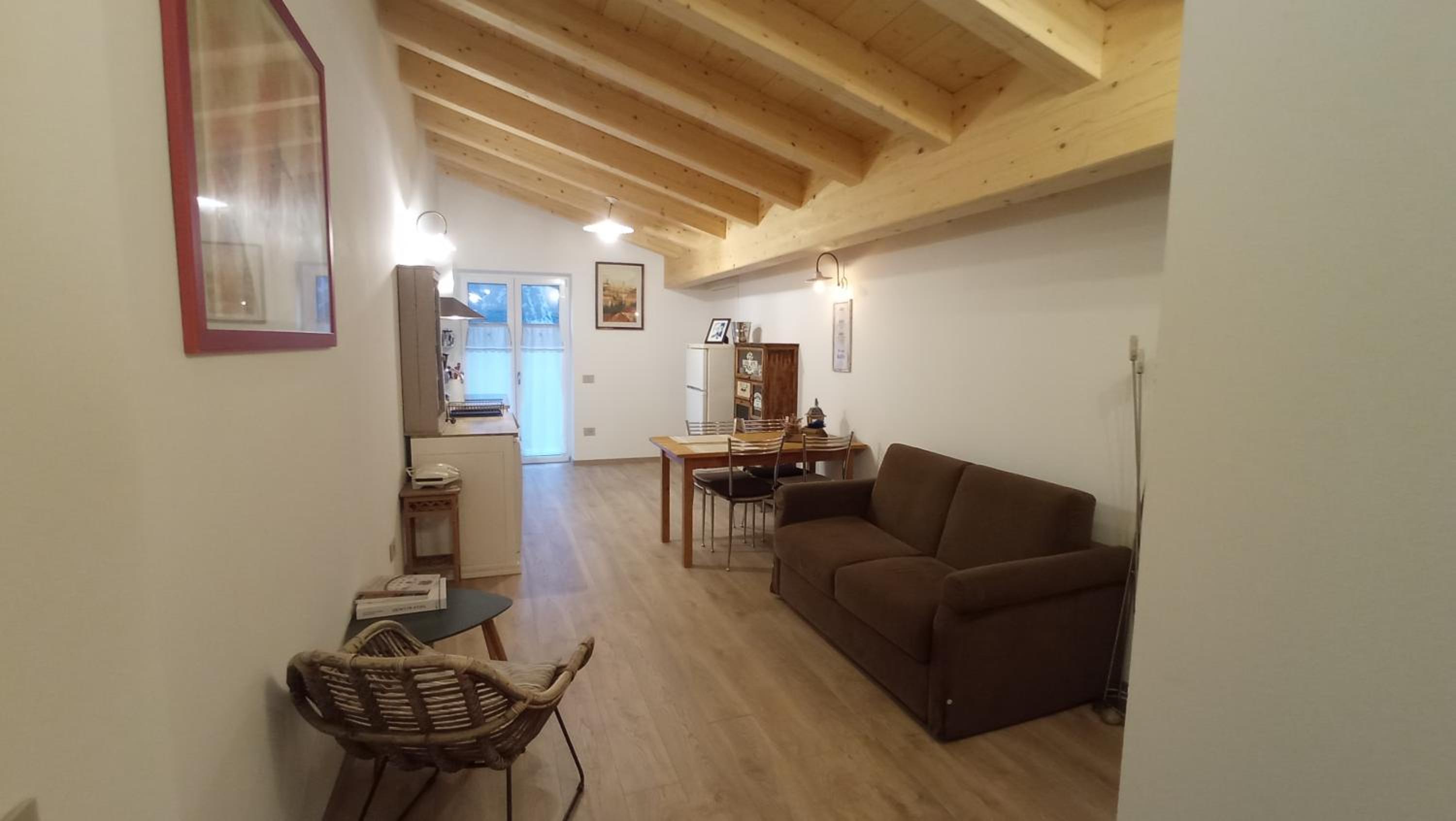 Apartment with Mountain View photo 2