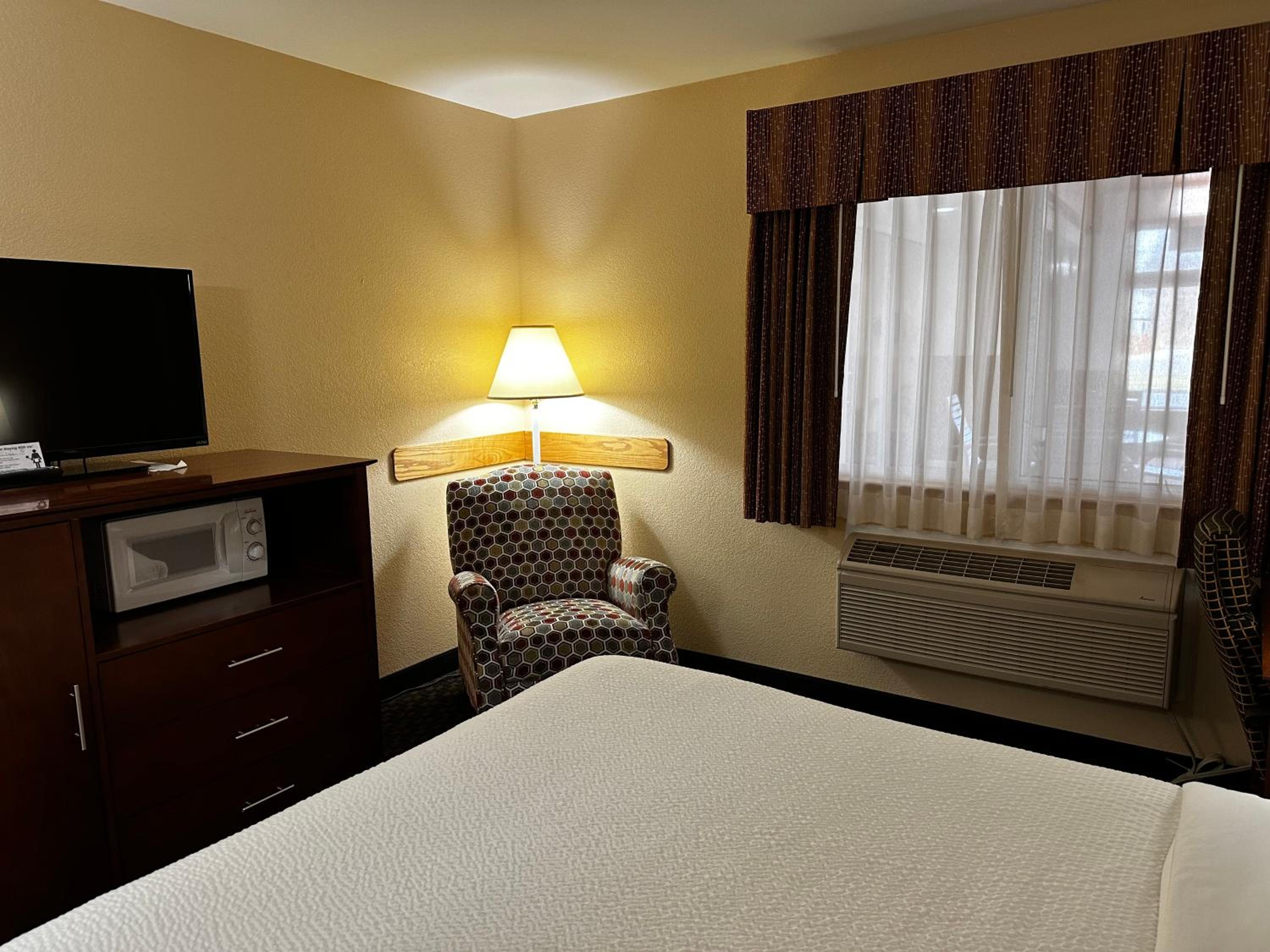 Queen Room - Disability Access/Non-Smoking - Photo 3