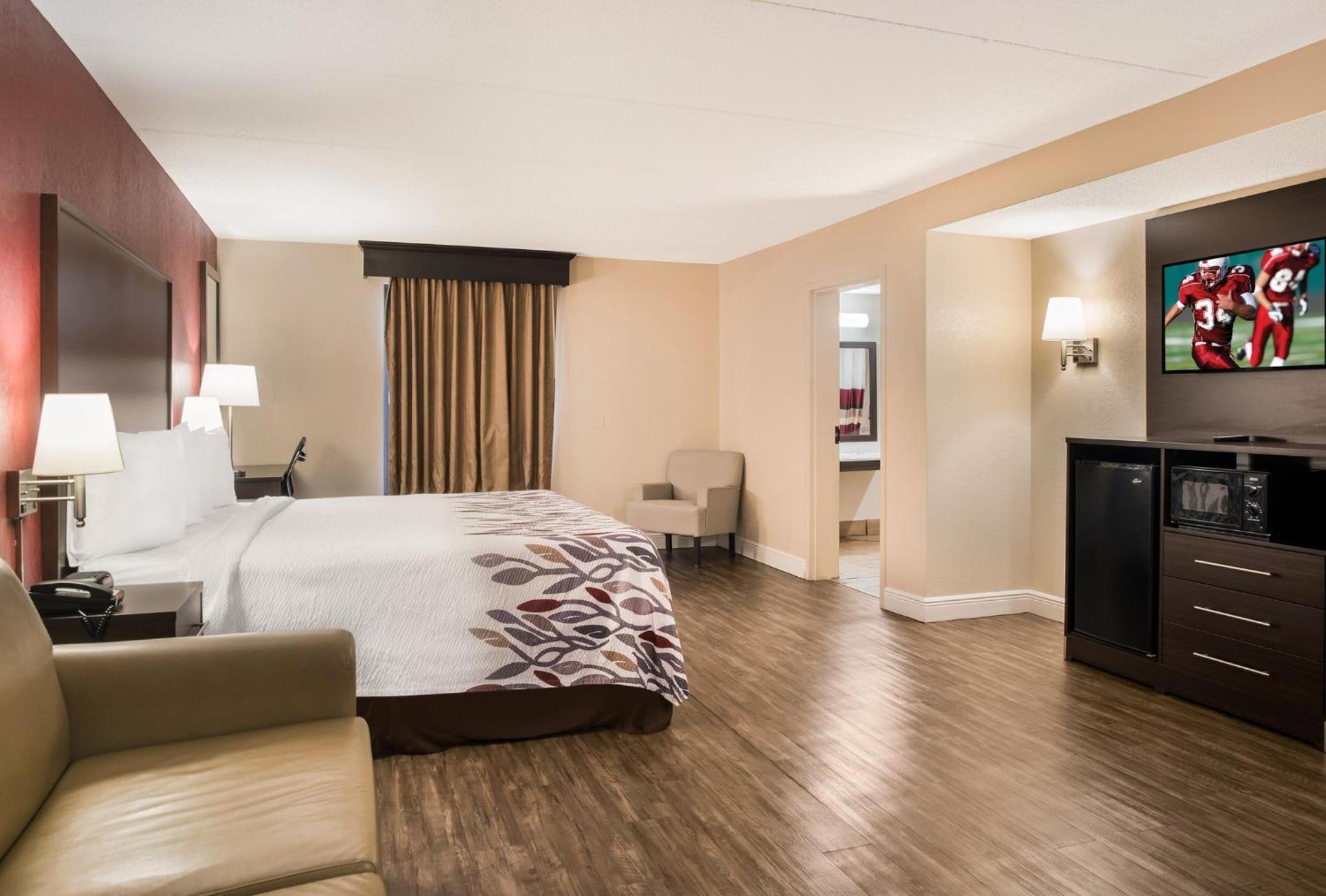  Superior King Room with Sofa Bed Disability Access Non-Smoking - Photo 6