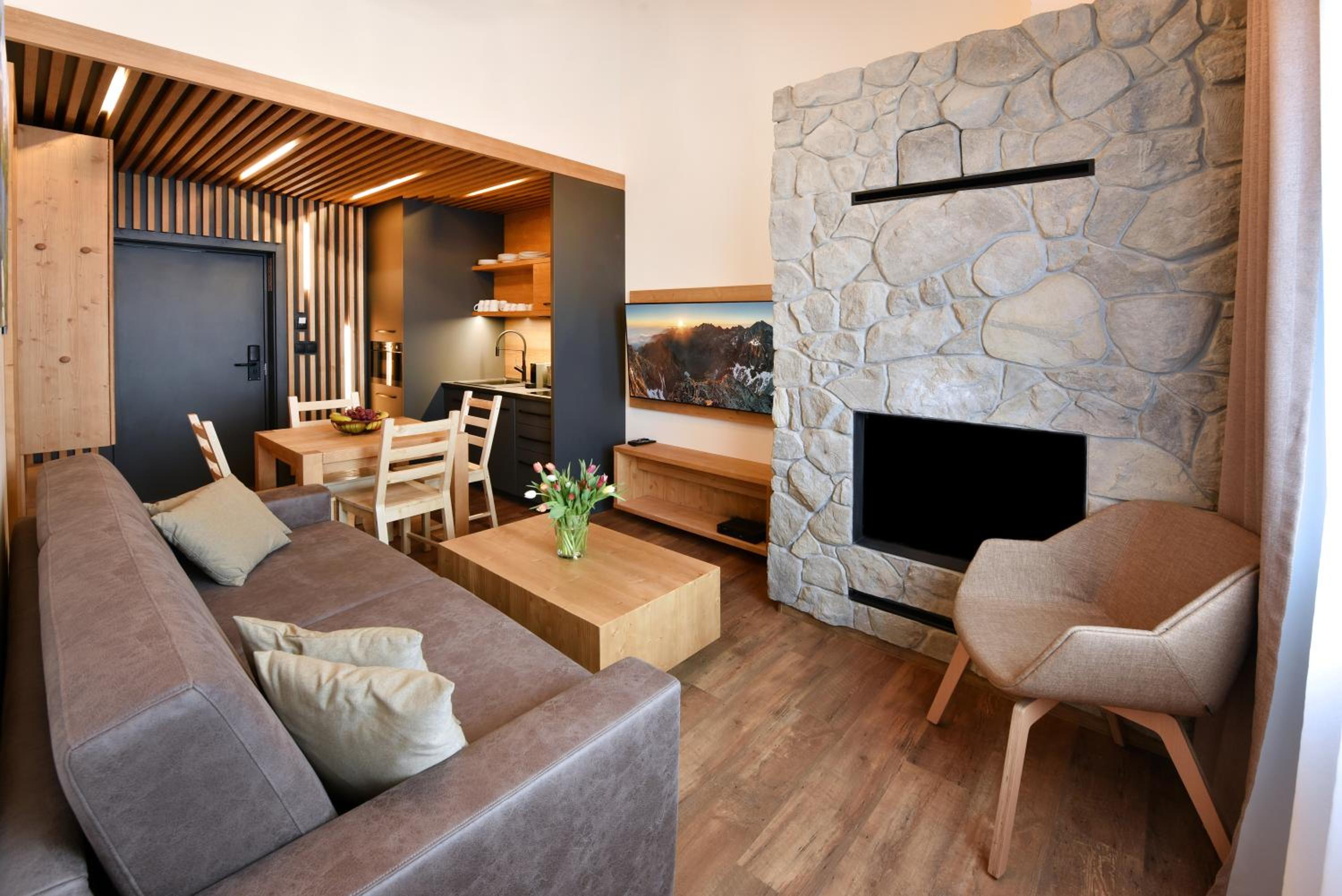 Apartment - Photo 1
