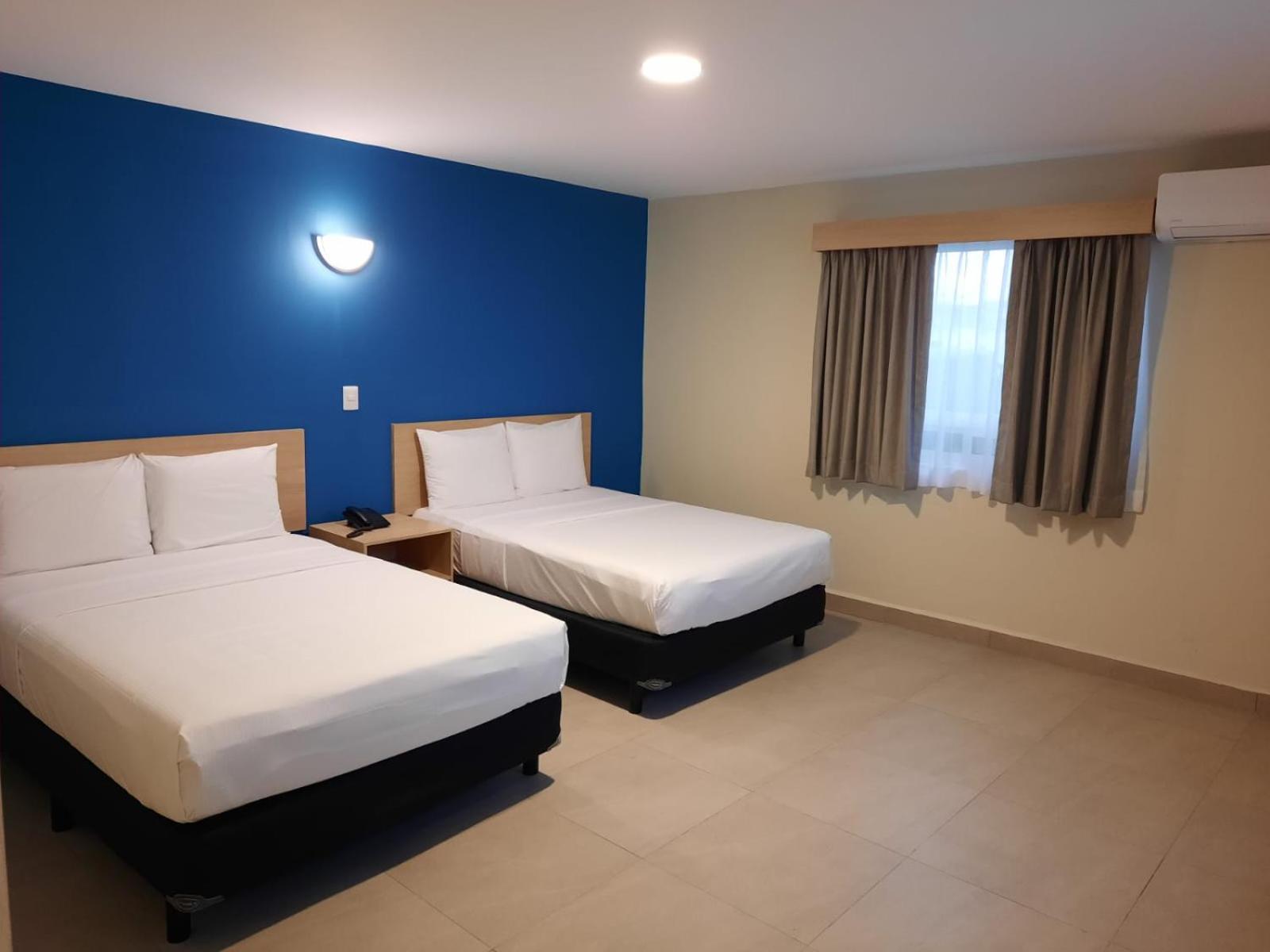 Deluxe Double or Twin Room photo 1