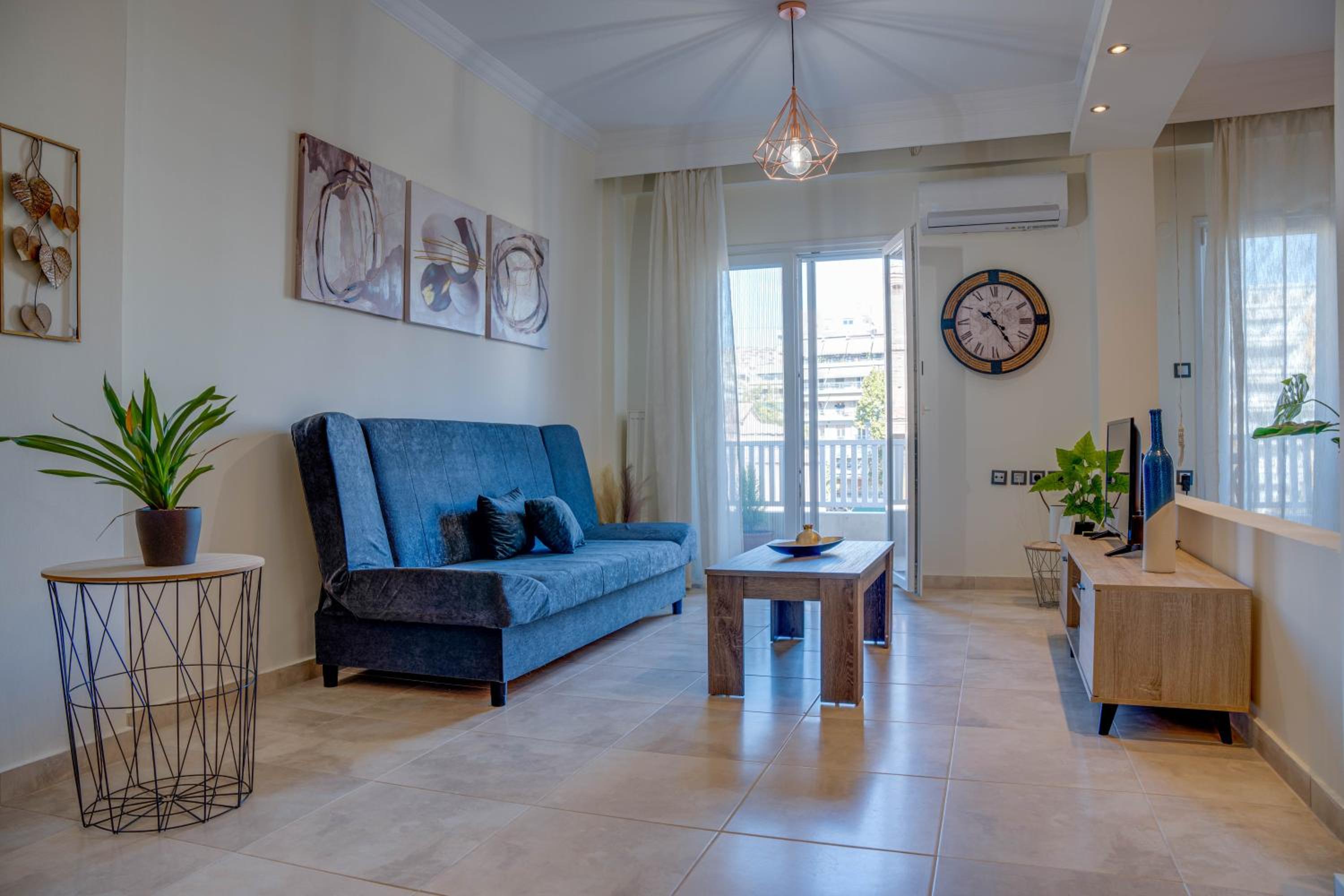 One-Bedroom Apartment