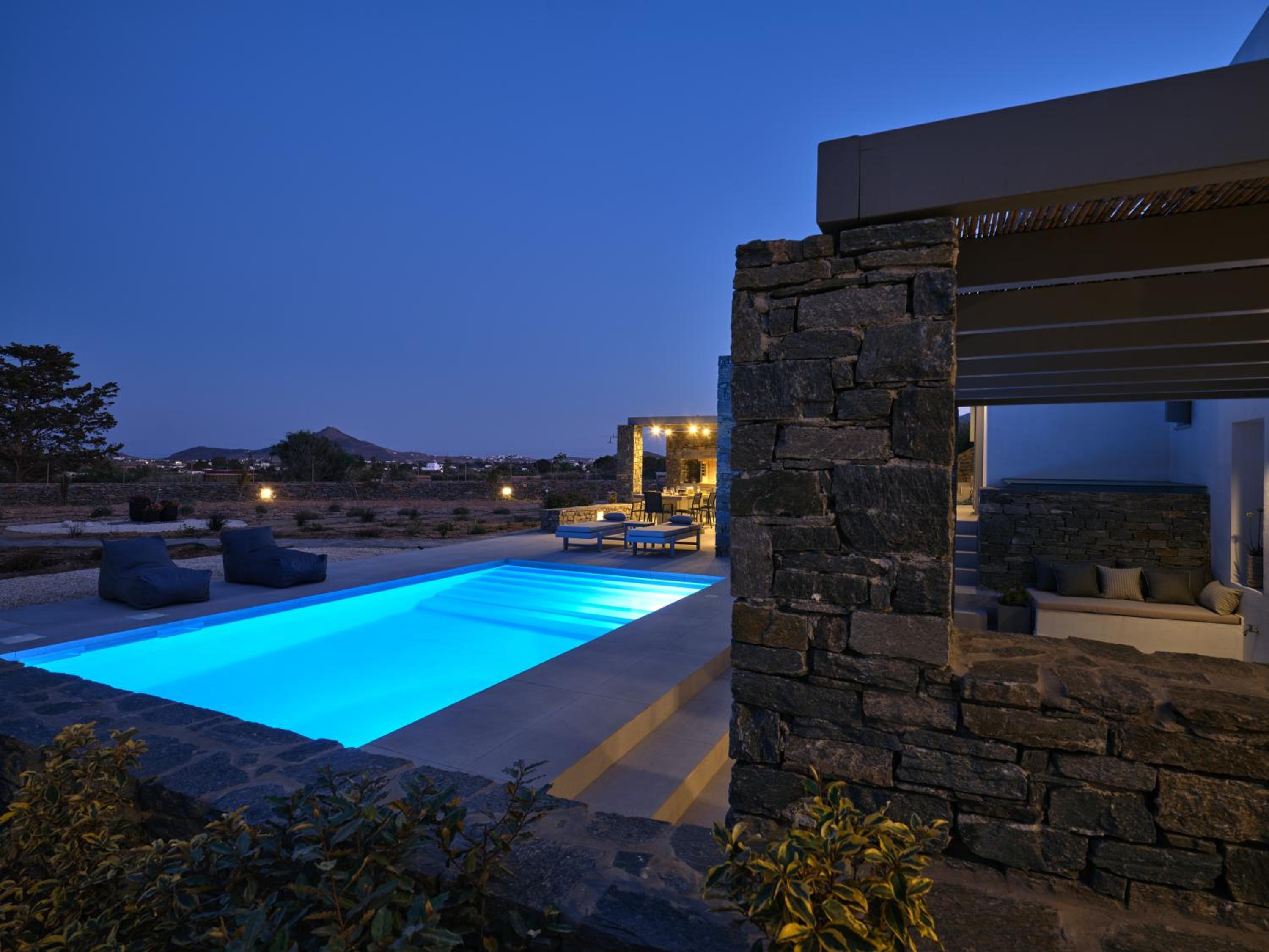 Villa photo 3