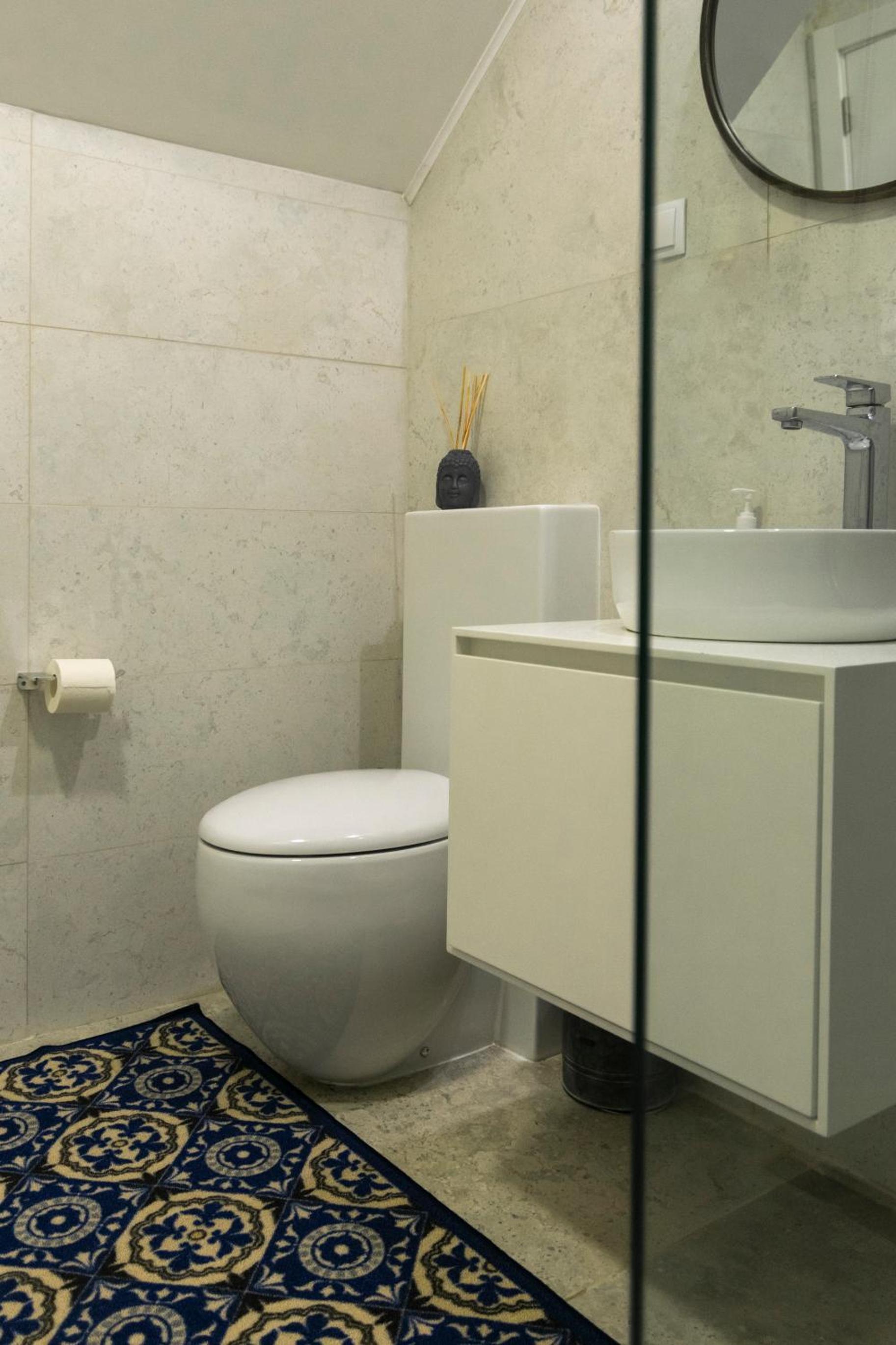 Studio Apartment photo 3