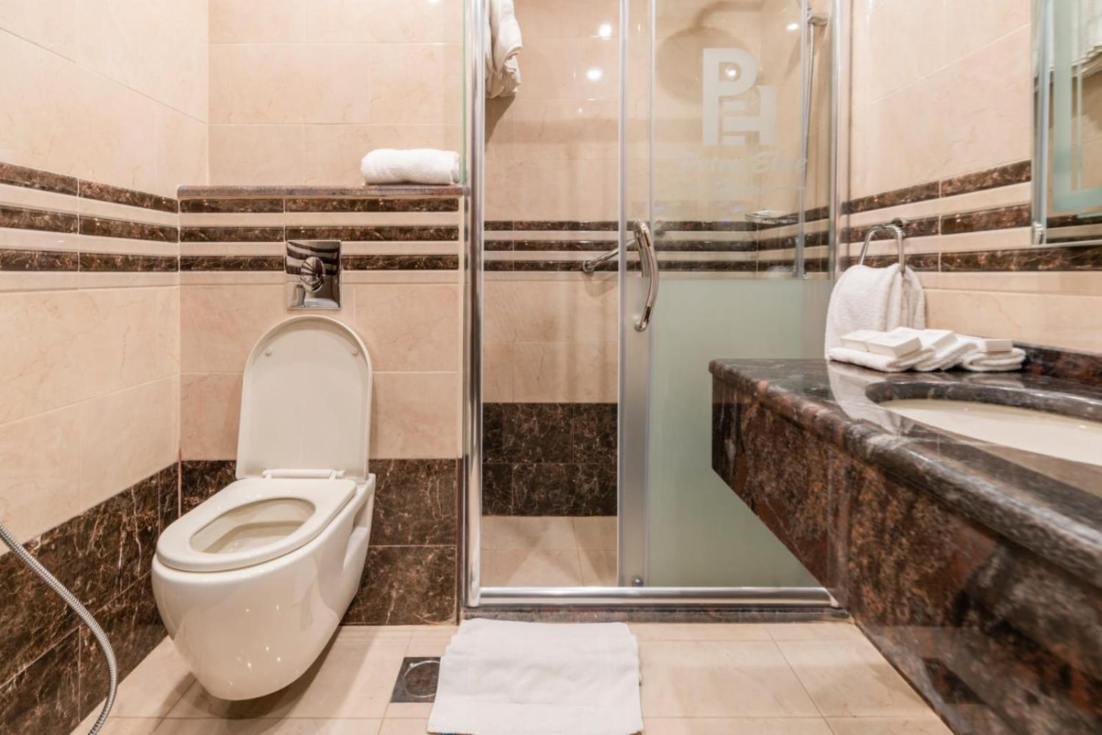 Deluxe Double or Twin Room with Mountain View - Photo 4