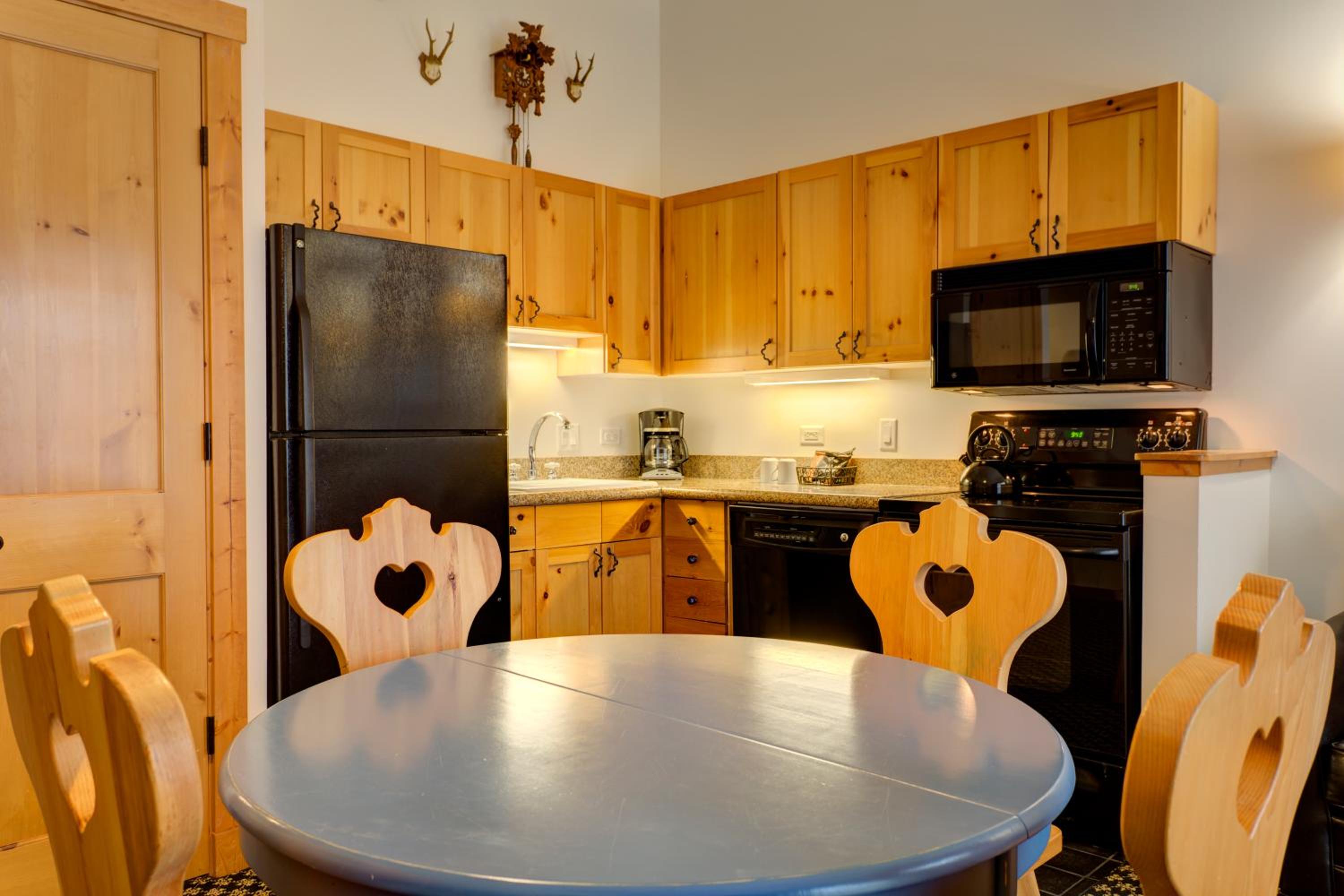 Mountain Grand Lodge Two Bedroom Plus Kid's Bunk Suite photo 3