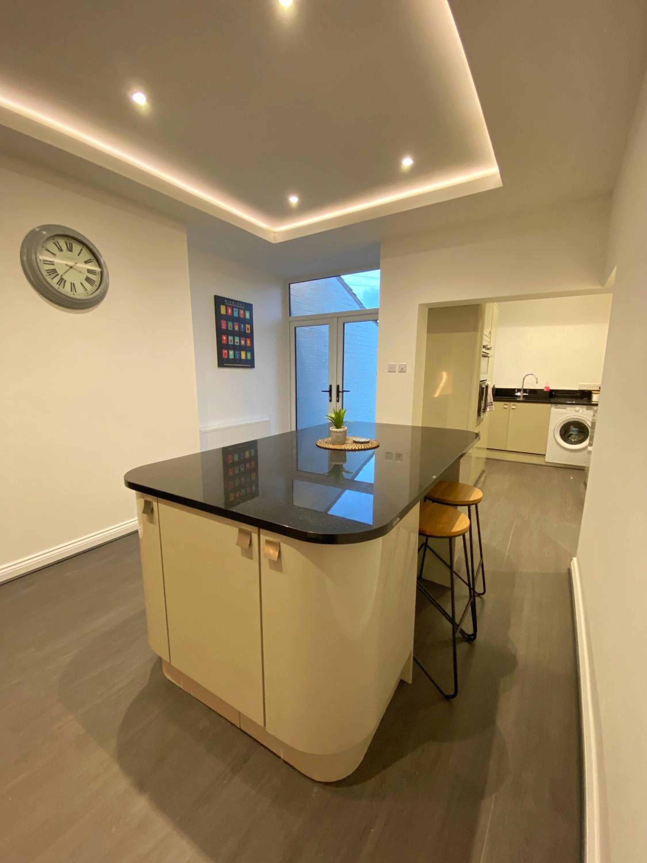 Three-Bedroom Villa photo 2