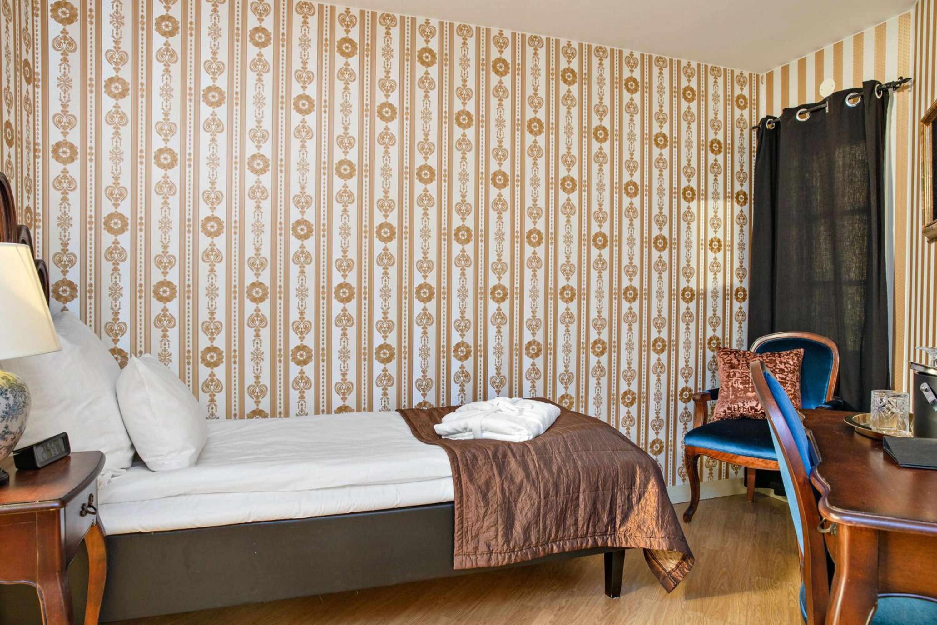 Single Room without Window