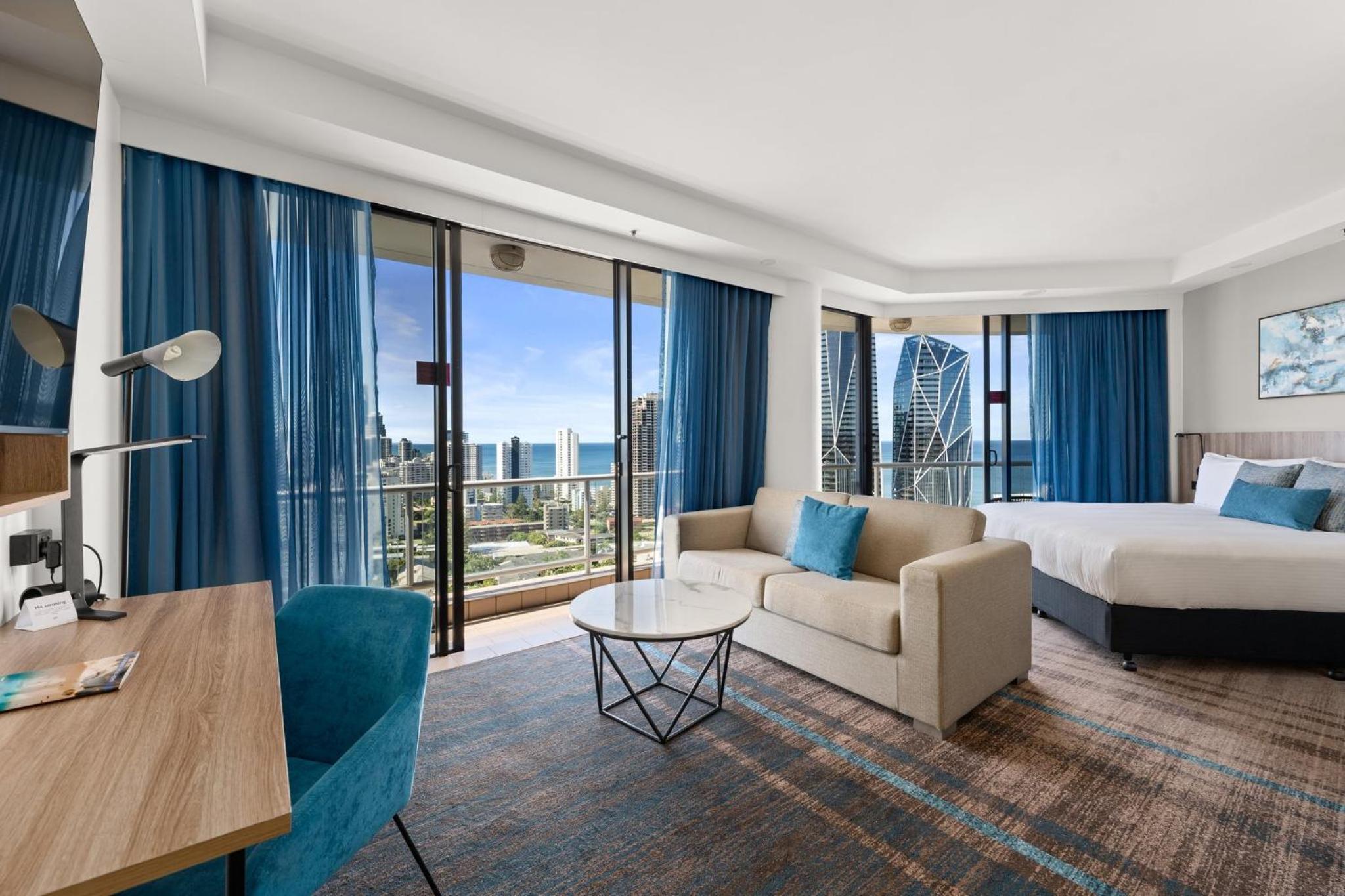 Junior King Suite with Ocean View - Photo 1