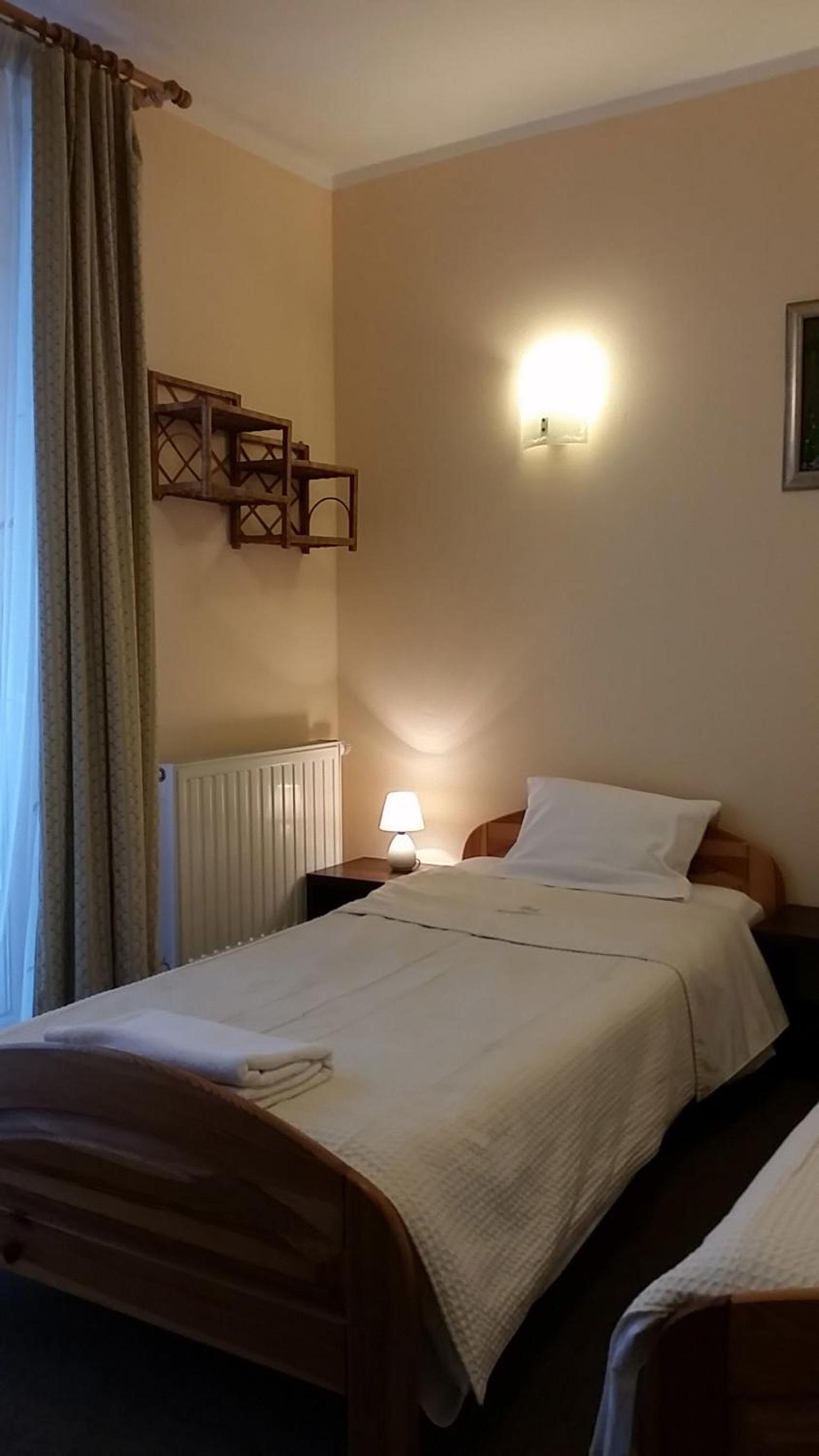 Triple Room with Bathroom photo 3