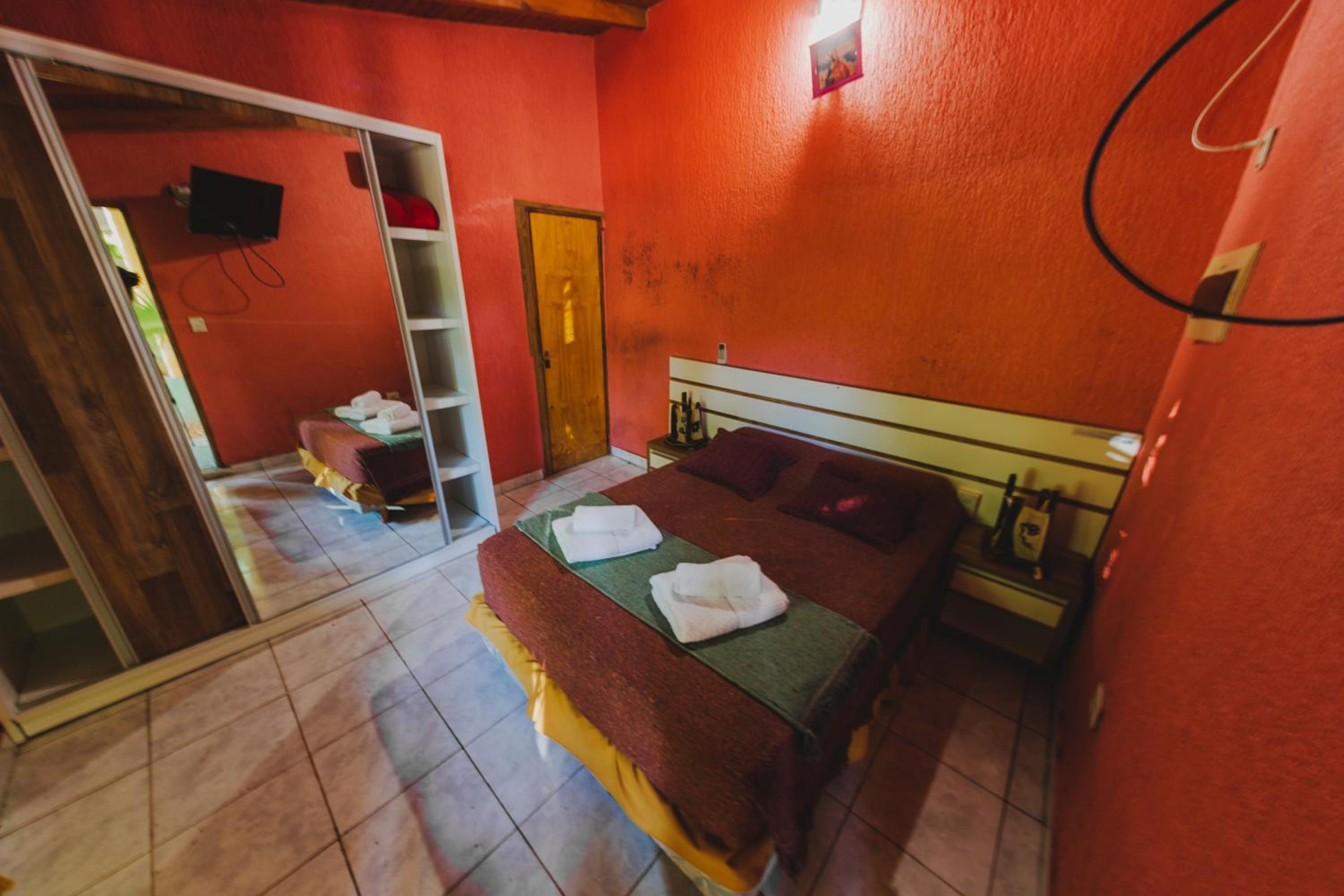 One-Bedroom House photo 1