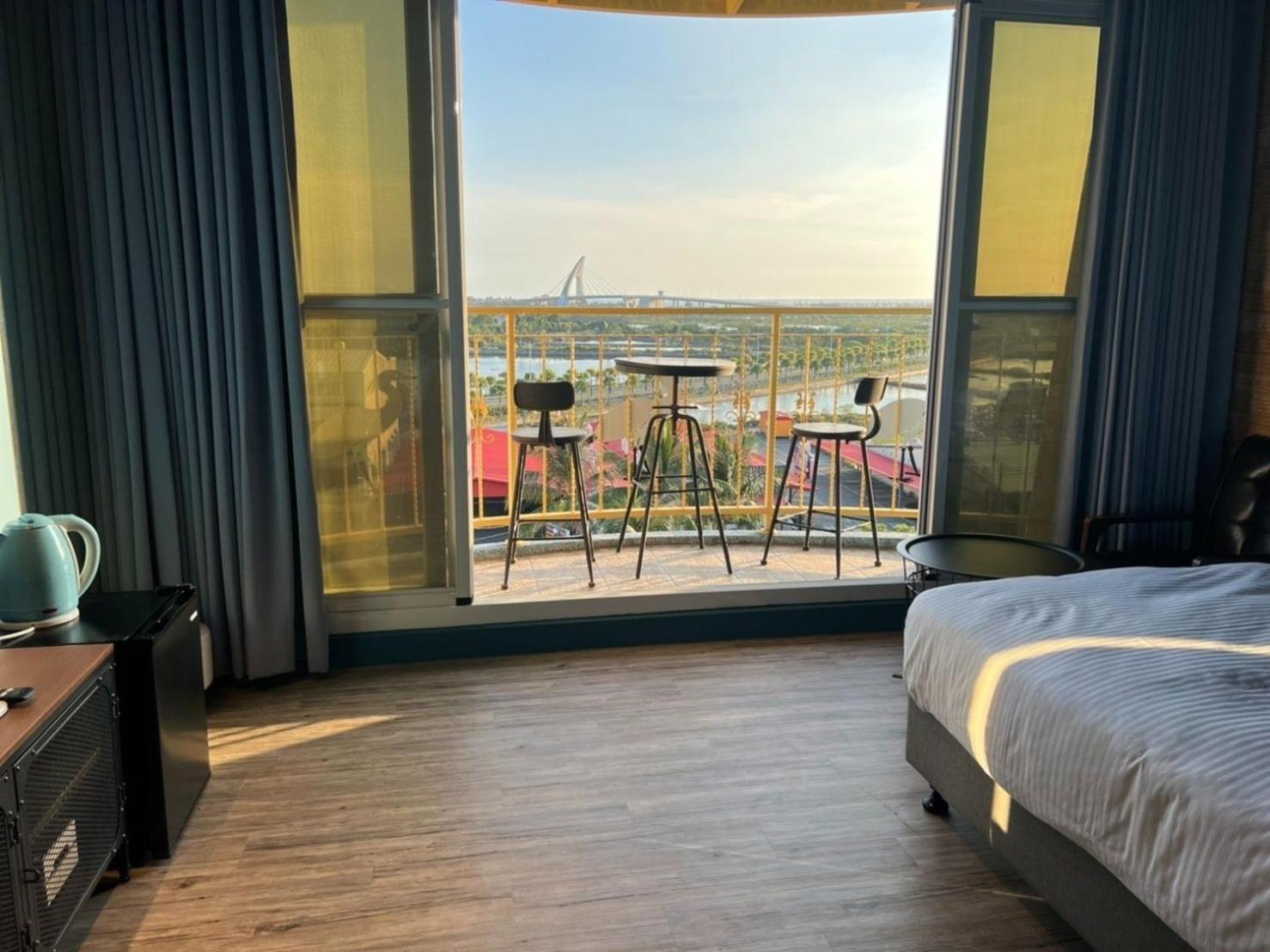 Triple Room with Balcony photo 3