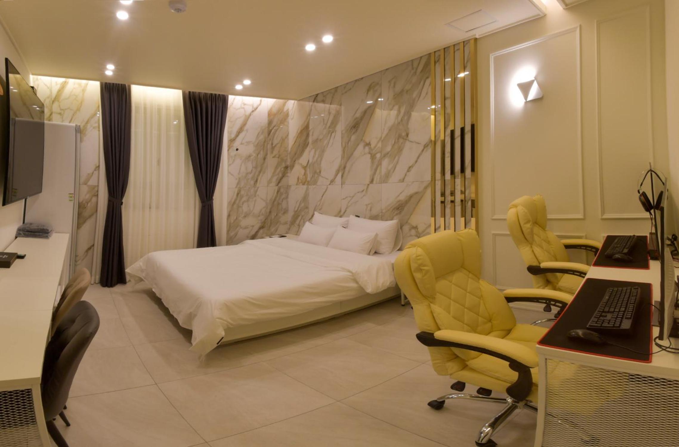 Deluxe Double Room - Photo 5