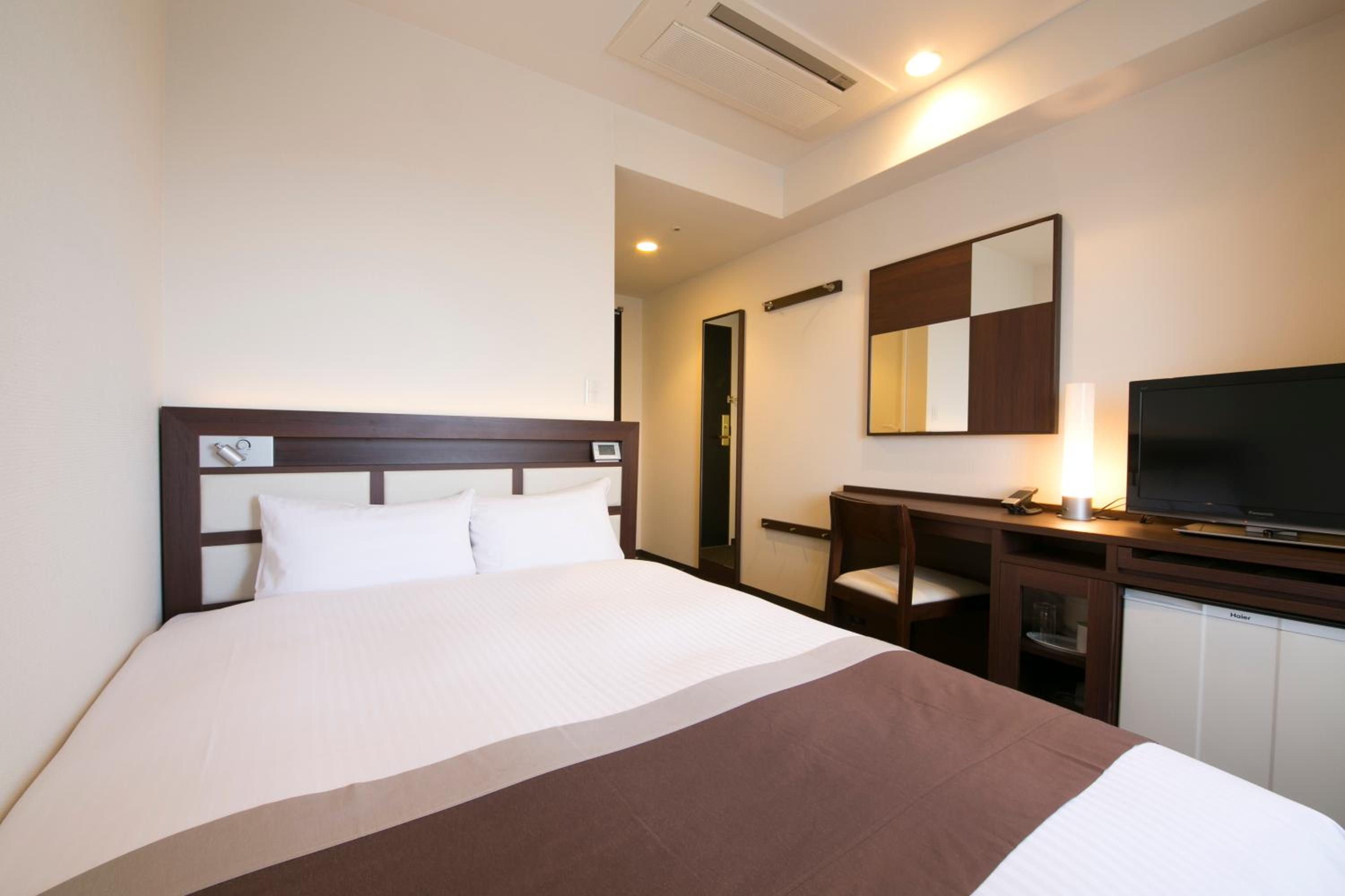 Small Double Room - Photo 1