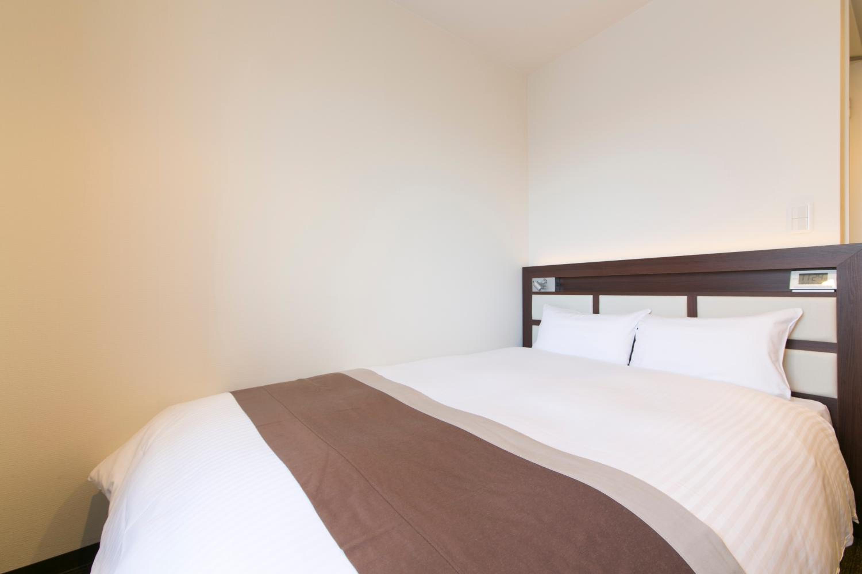 Small Double Room - Photo 9