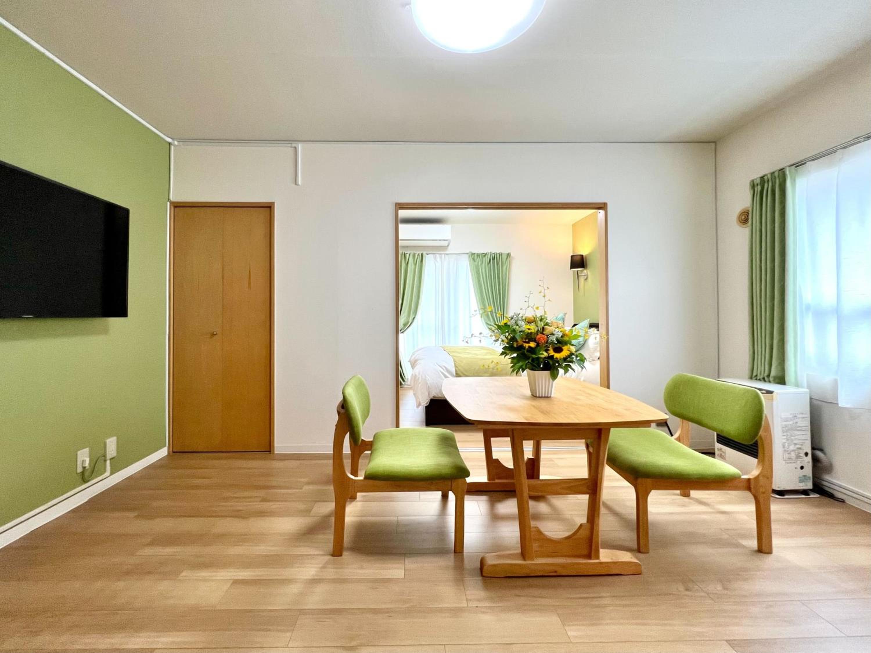 One-Bedroom Apartment - Photo 1