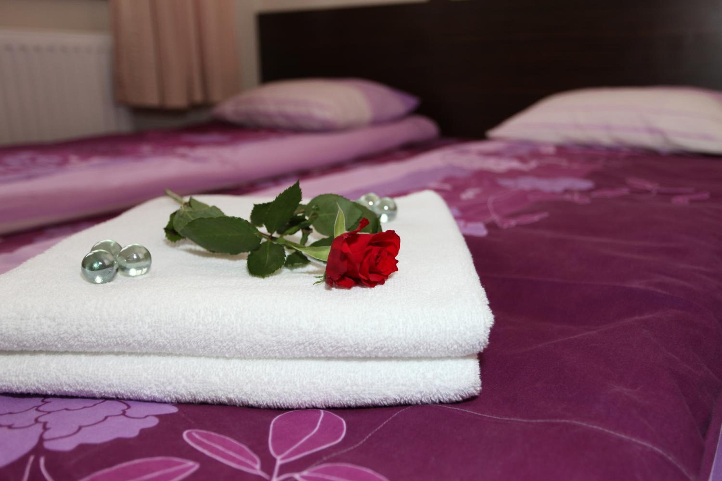 Double Room - Photo 1