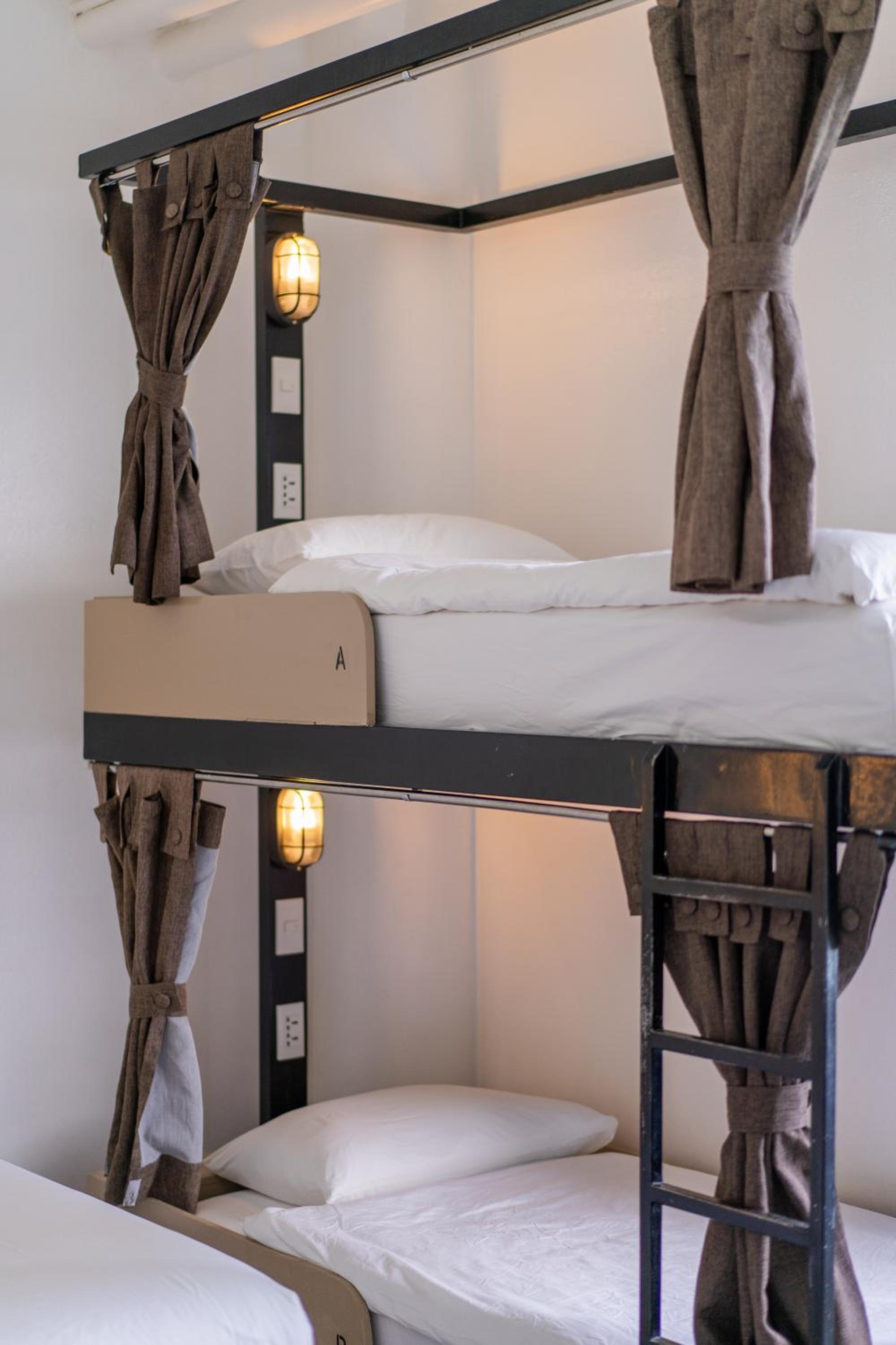 Bed in 8-Bed Mixed Dormitory Room photo 2