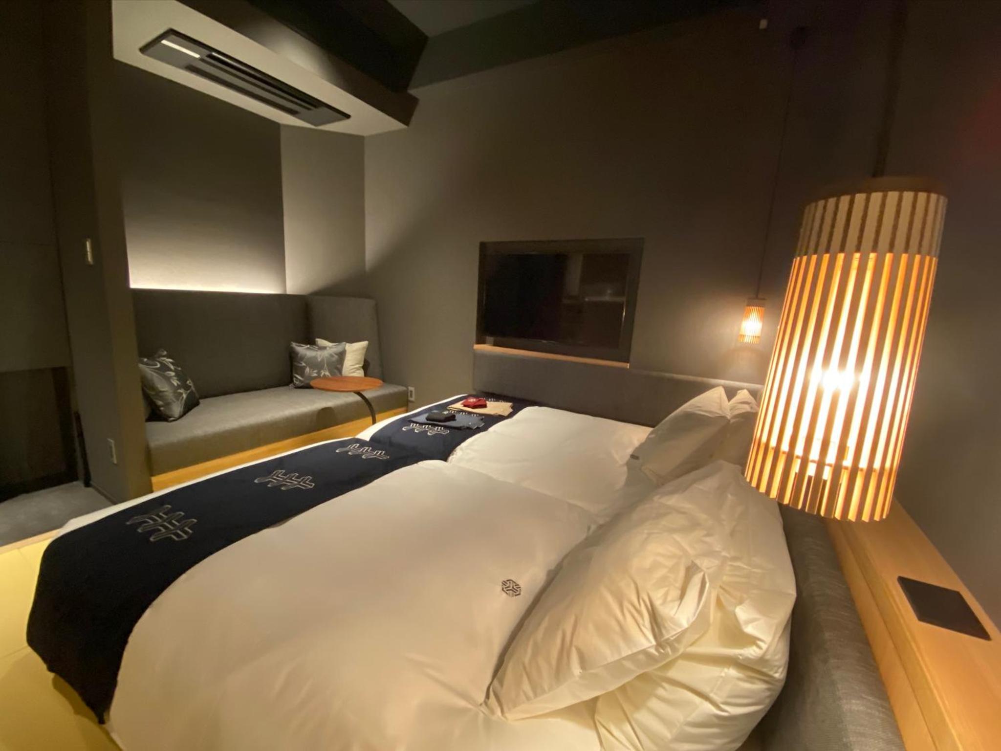 Deluxe Twin Room with Open-Air Bath - Photo 15