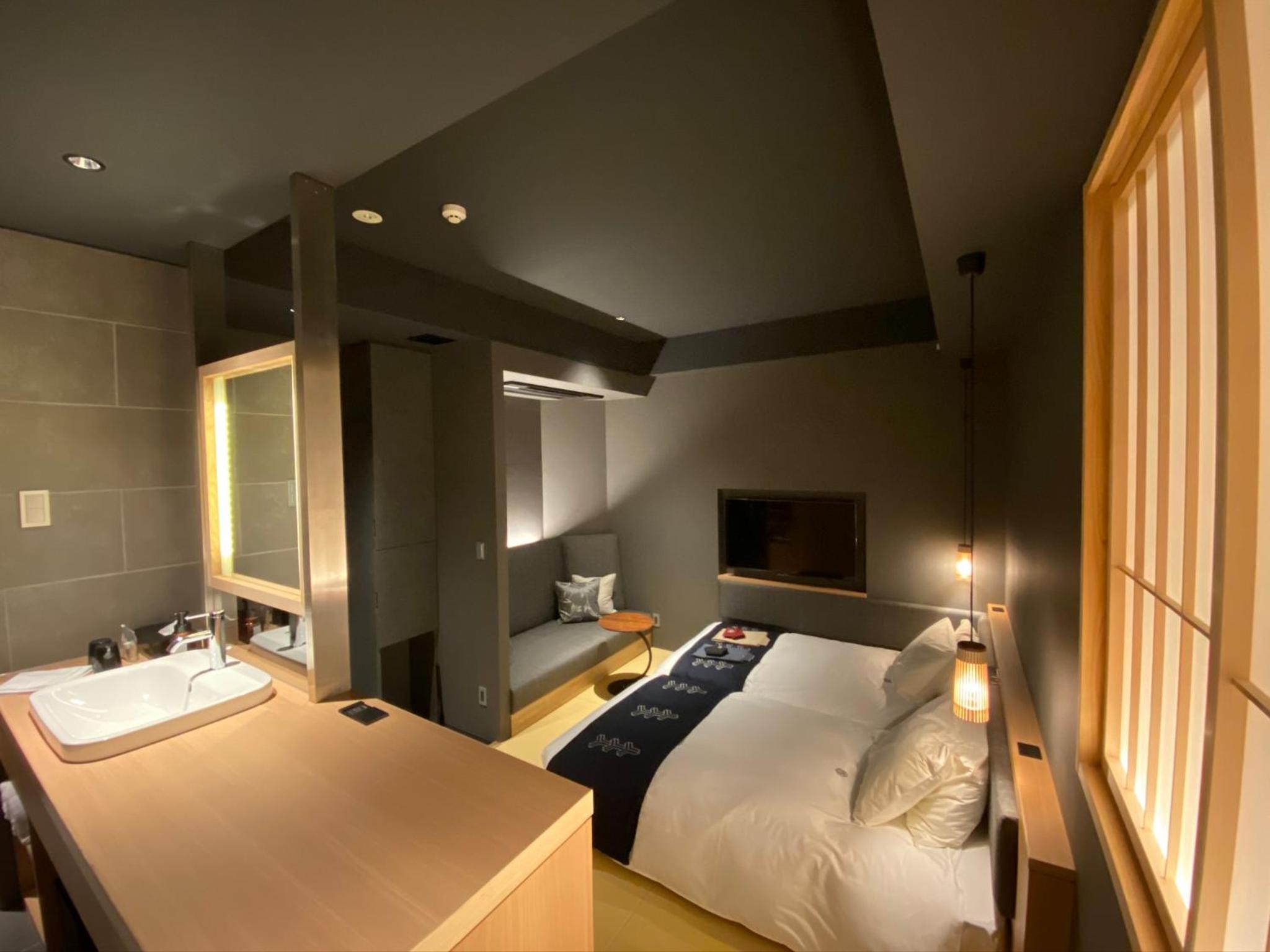 Deluxe Twin Room with Open-Air Bath - Photo 13