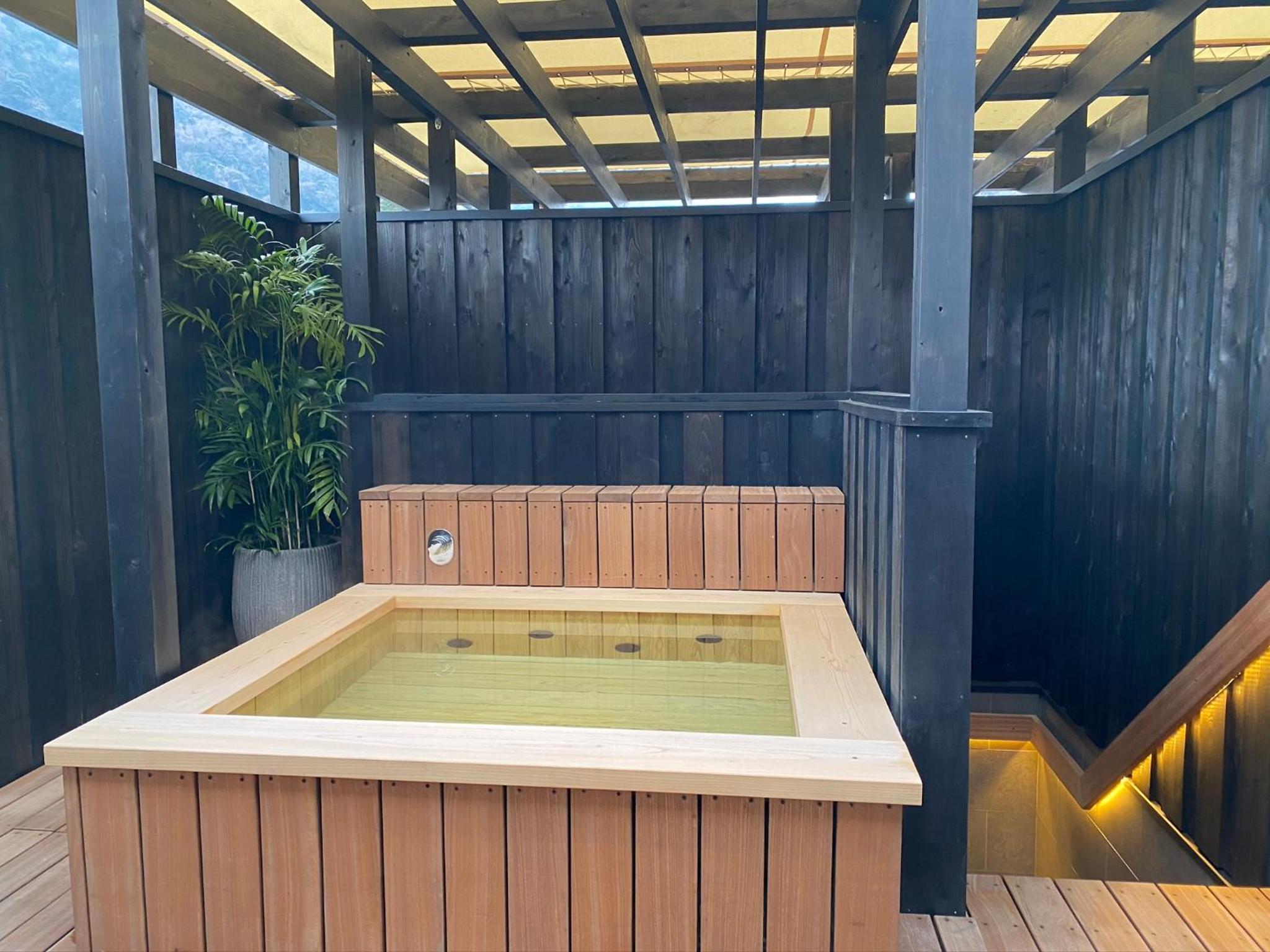 Deluxe Twin Room with Open-Air Bath - Photo 7