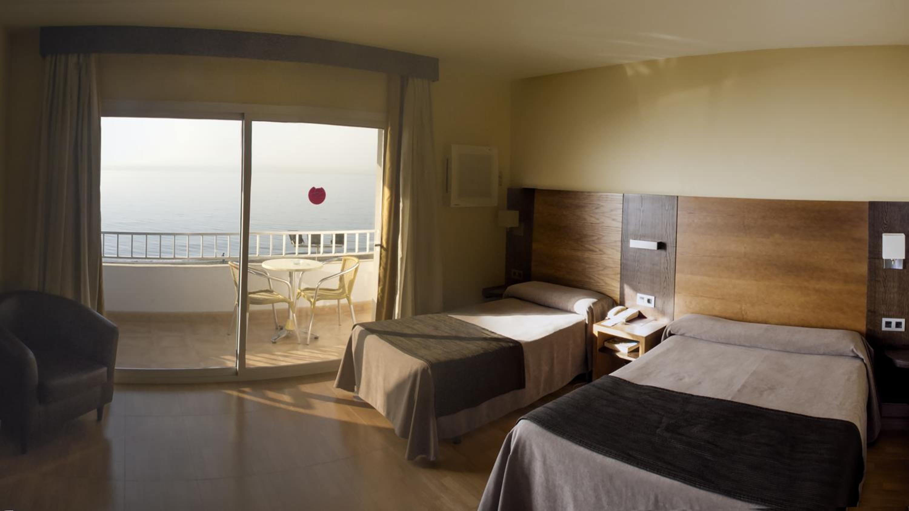 Triple Room with City View photo 2